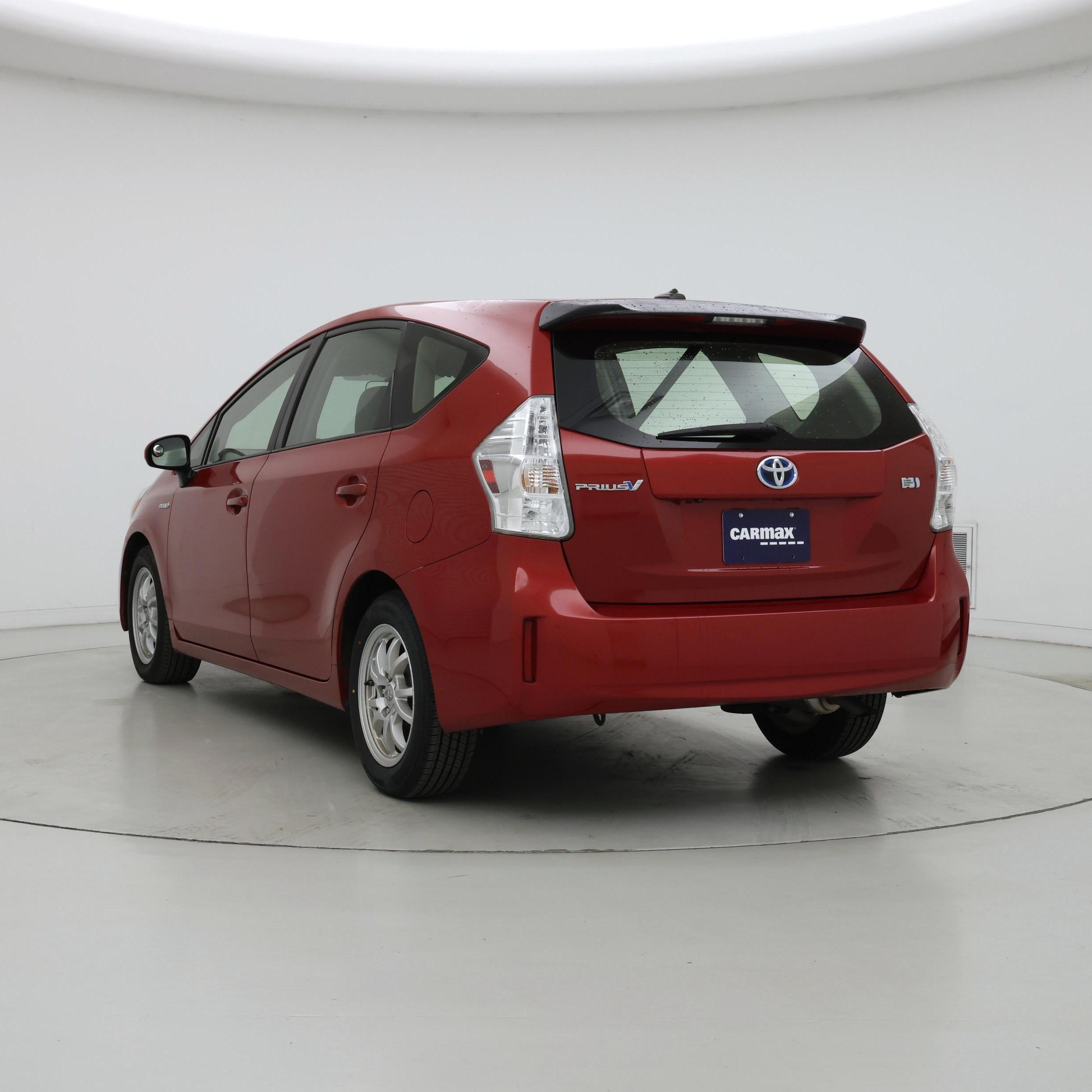 Thumbnail: 2014 Toyota Prius v - 2