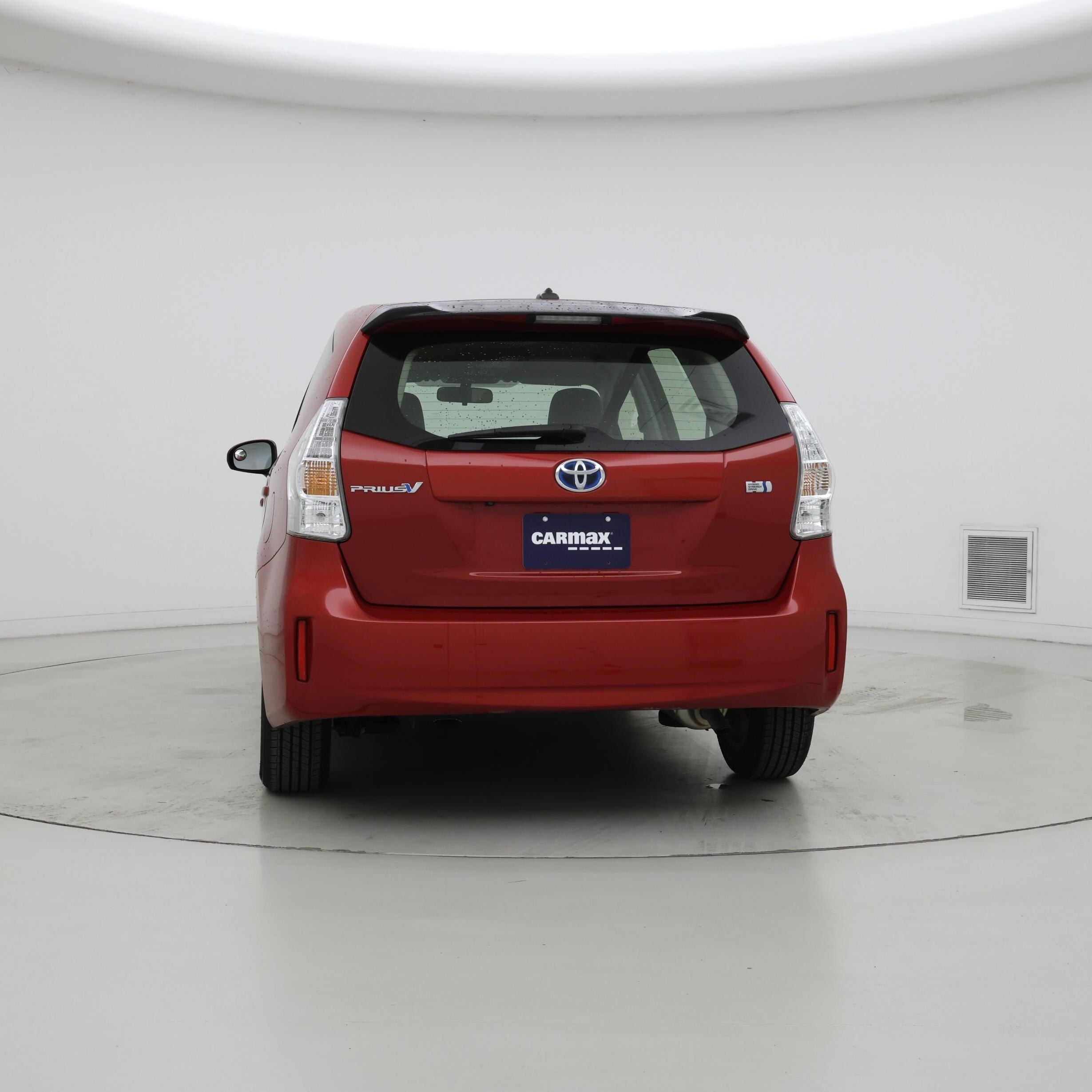 Thumbnail: 2014 Toyota Prius v - 6