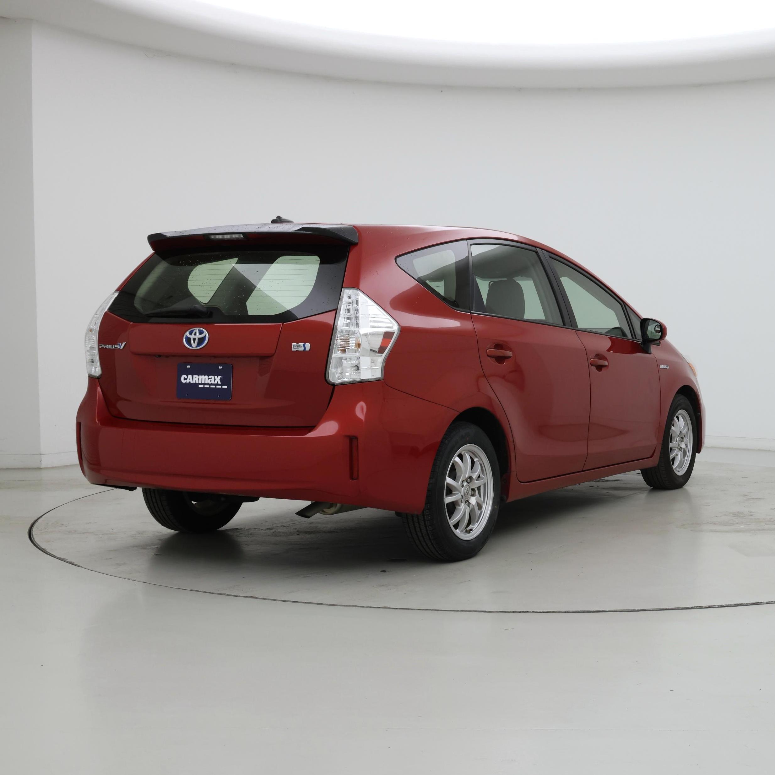 Thumbnail: 2014 Toyota Prius v - 8