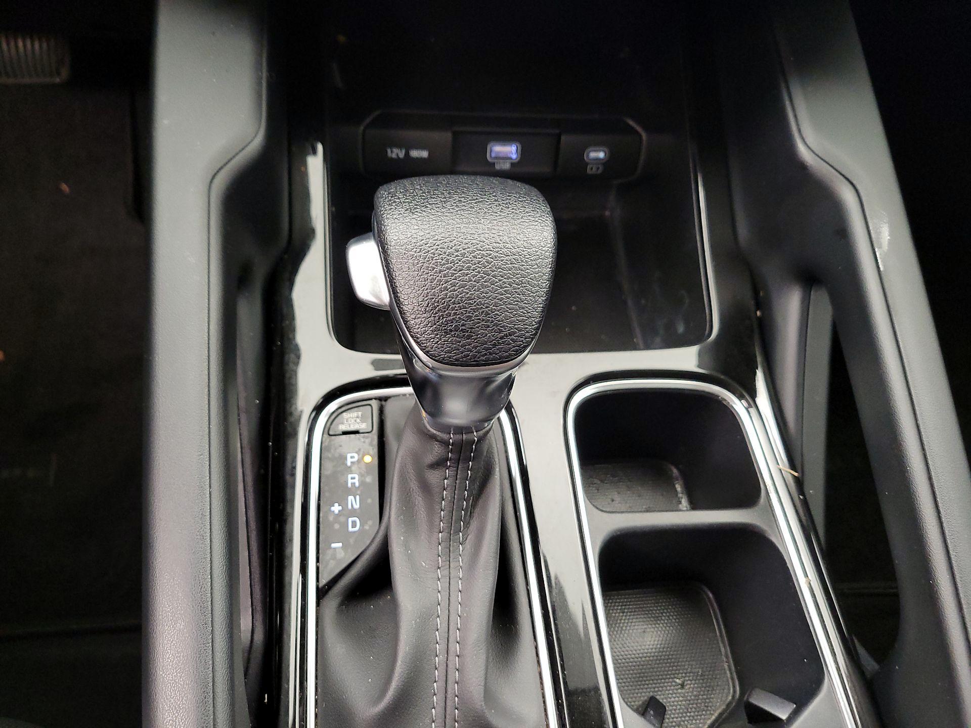 Thumbnail: 2023 Kia Telluride - 18