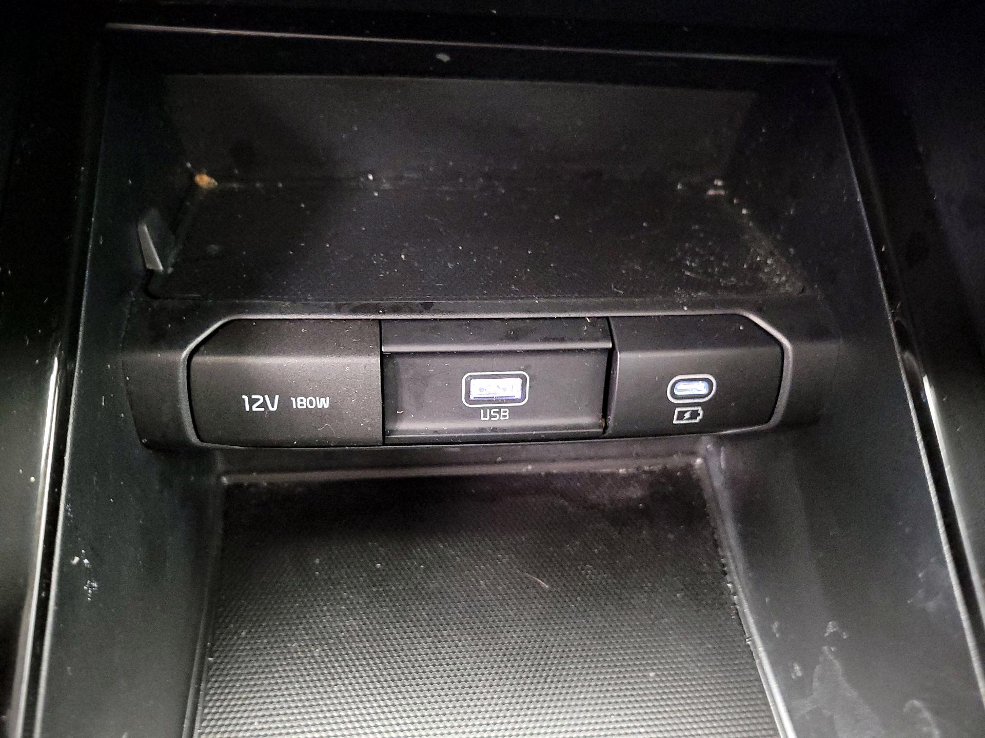 Thumbnail: 2023 Kia Telluride - 19