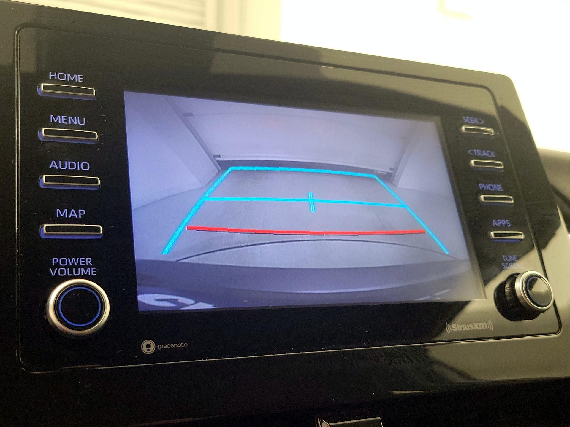 Thumbnail: 2021 Toyota Camry - 14