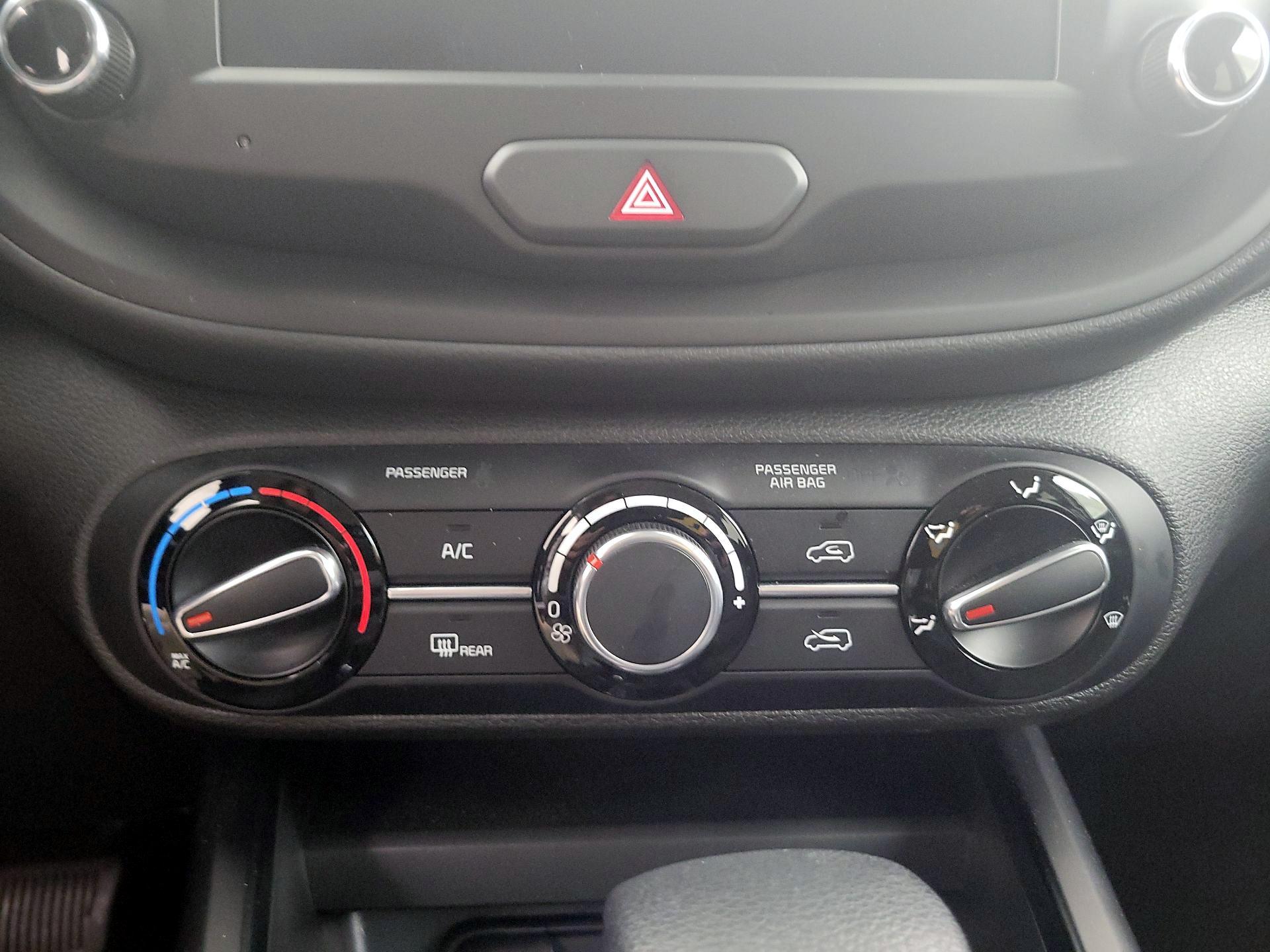 Thumbnail: 2025 Kia Soul - 16