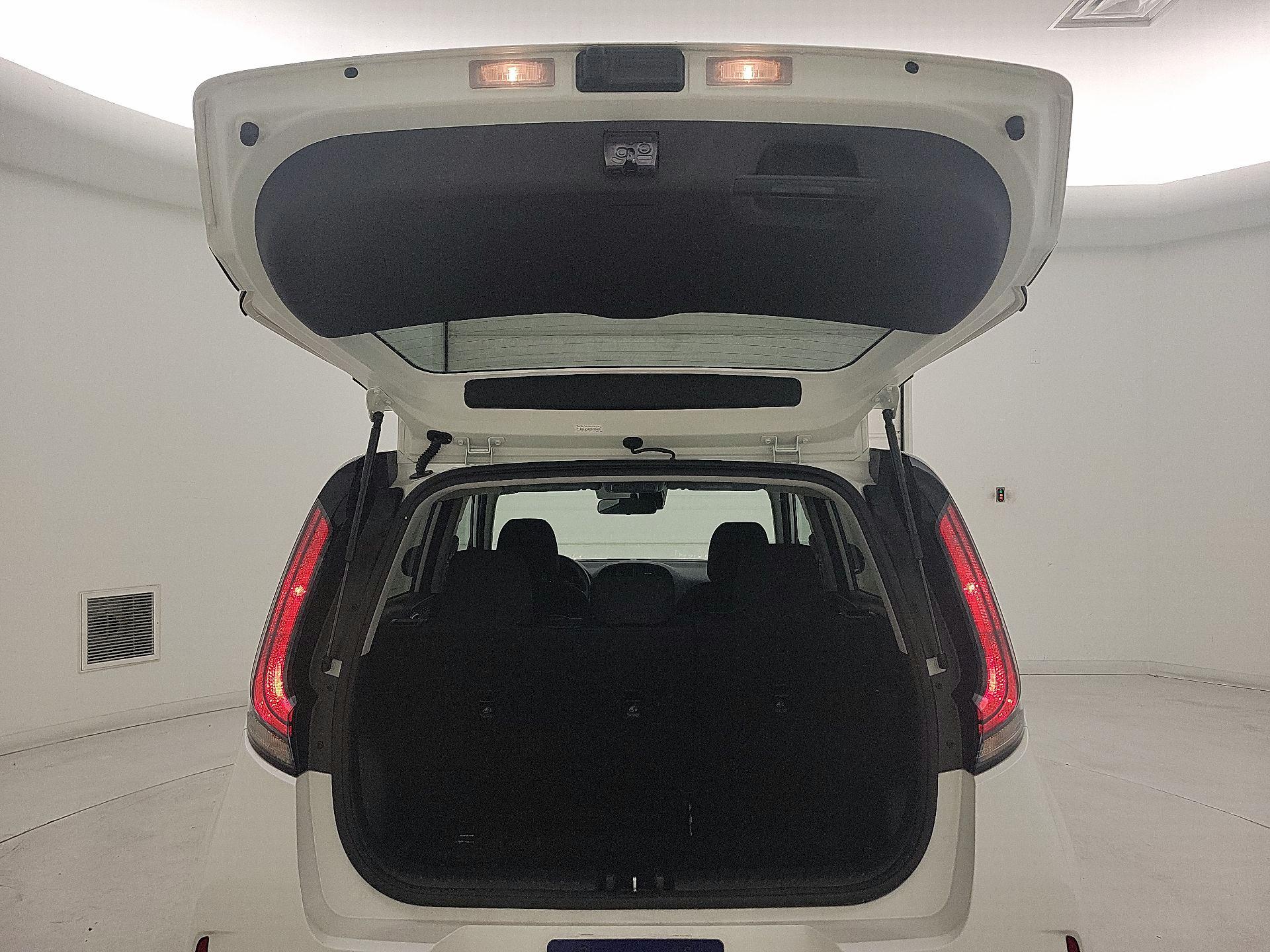 Thumbnail: 2025 Kia Soul - 20