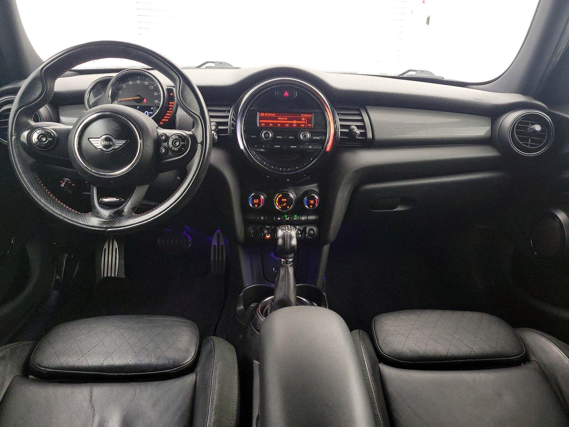 Thumbnail: 2015 MINI Cooper Hardtop - 9