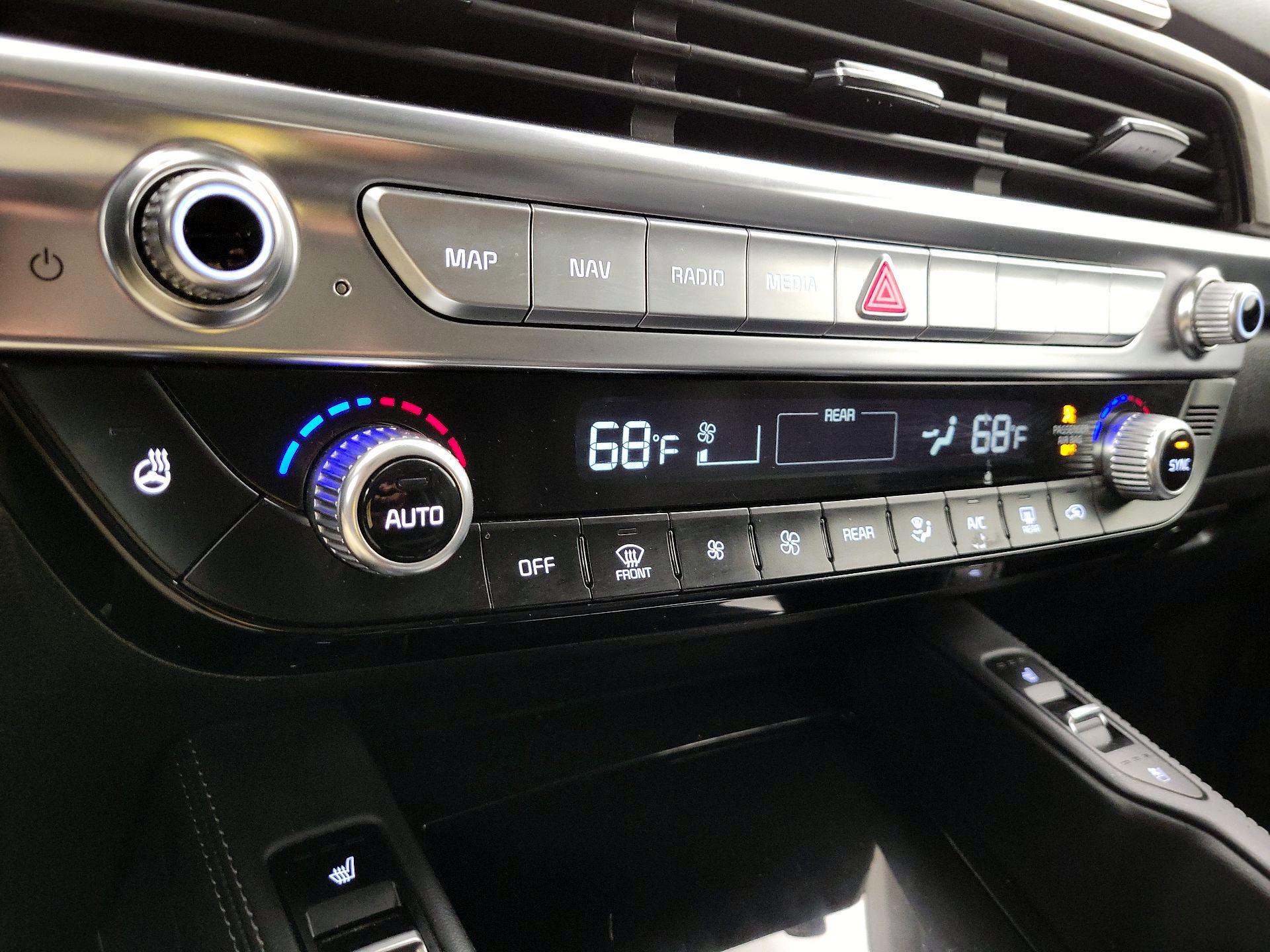 Thumbnail: 2022 Kia Telluride - 17