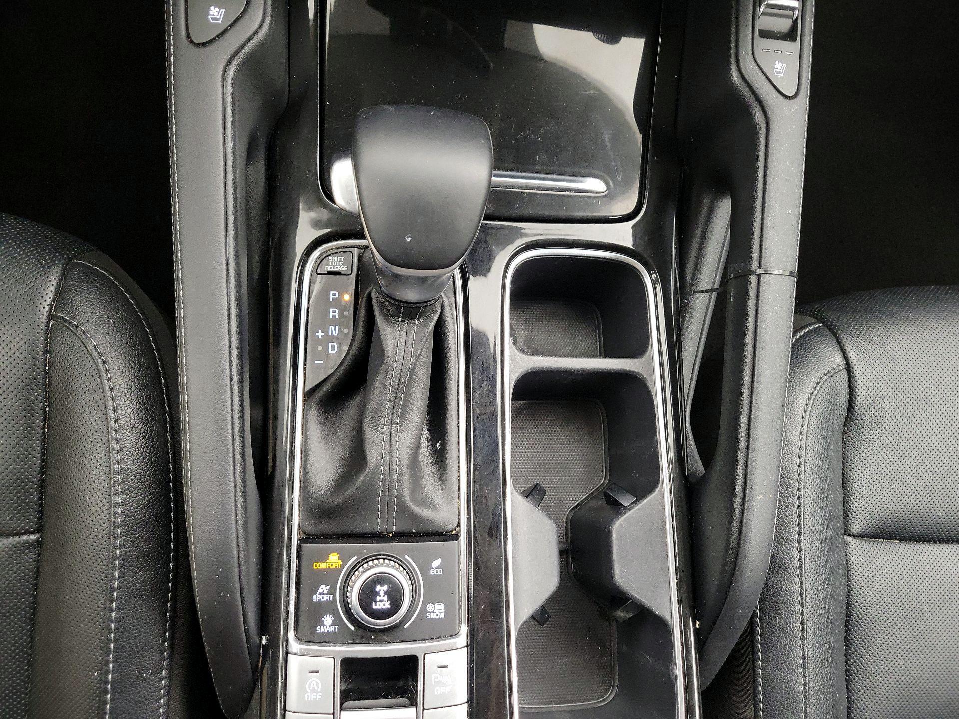 Thumbnail: 2022 Kia Telluride - 18