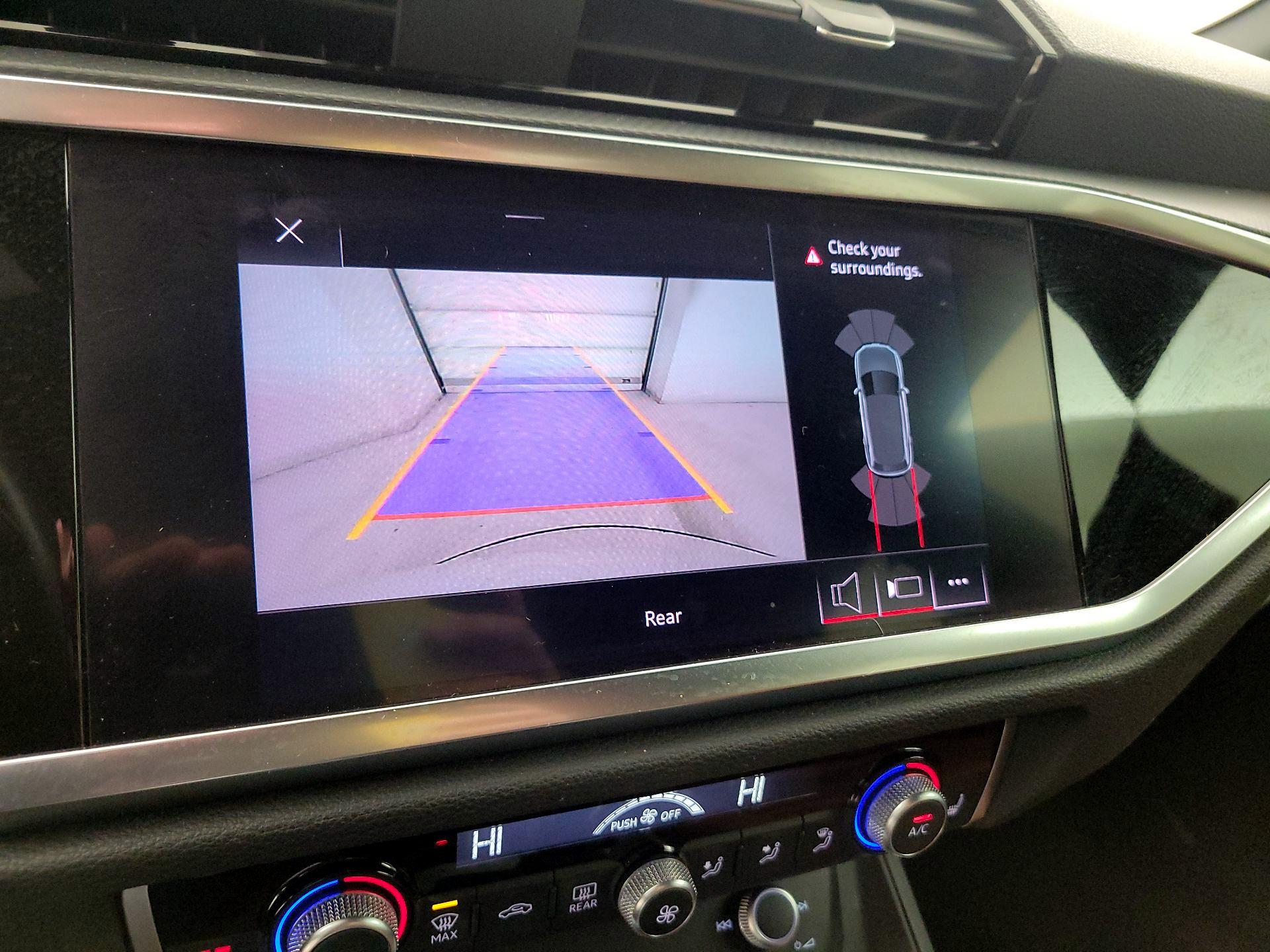 Thumbnail: 2020 Audi Q3 - 14