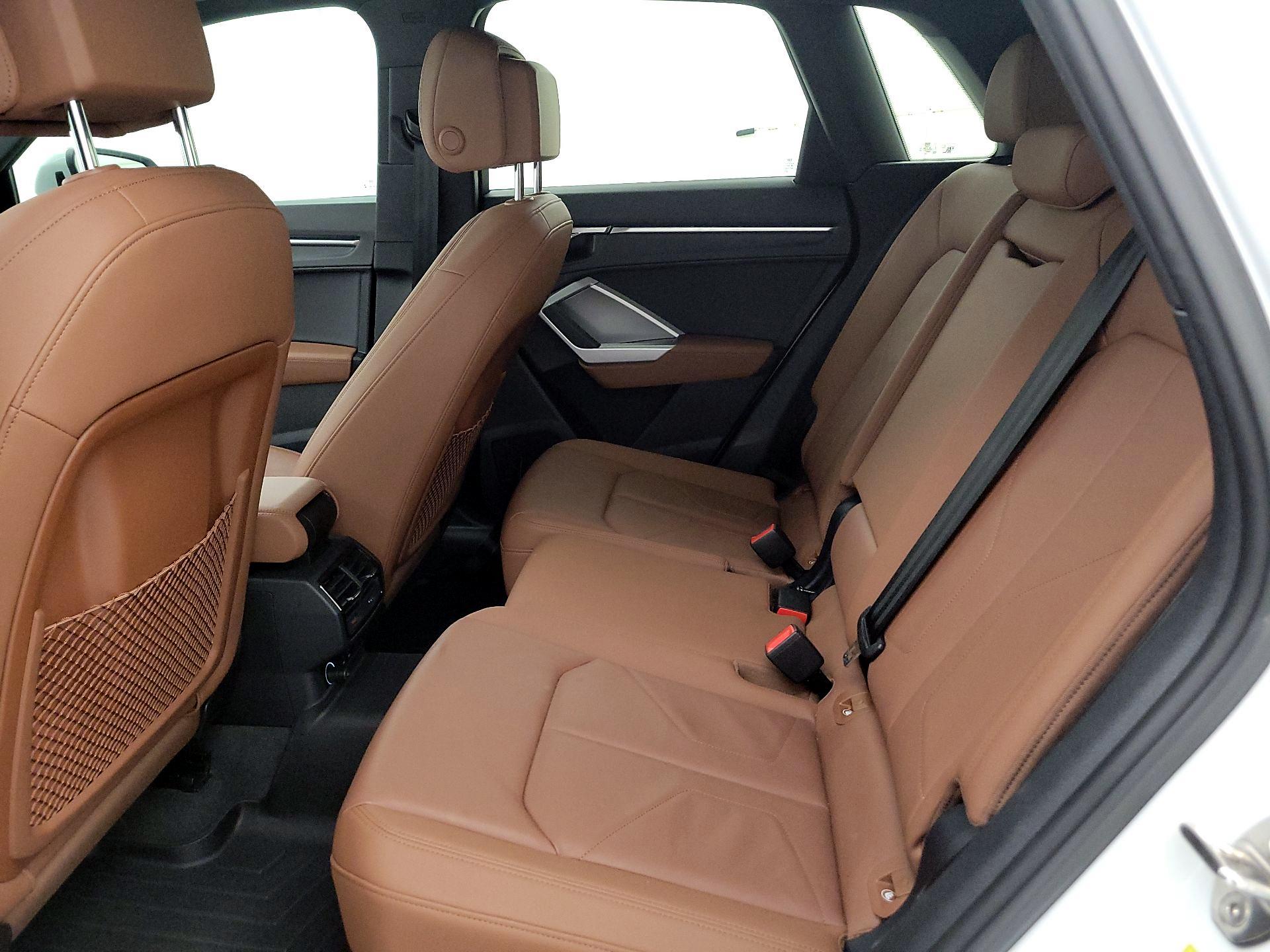 Thumbnail: 2020 Audi Q3 - 20