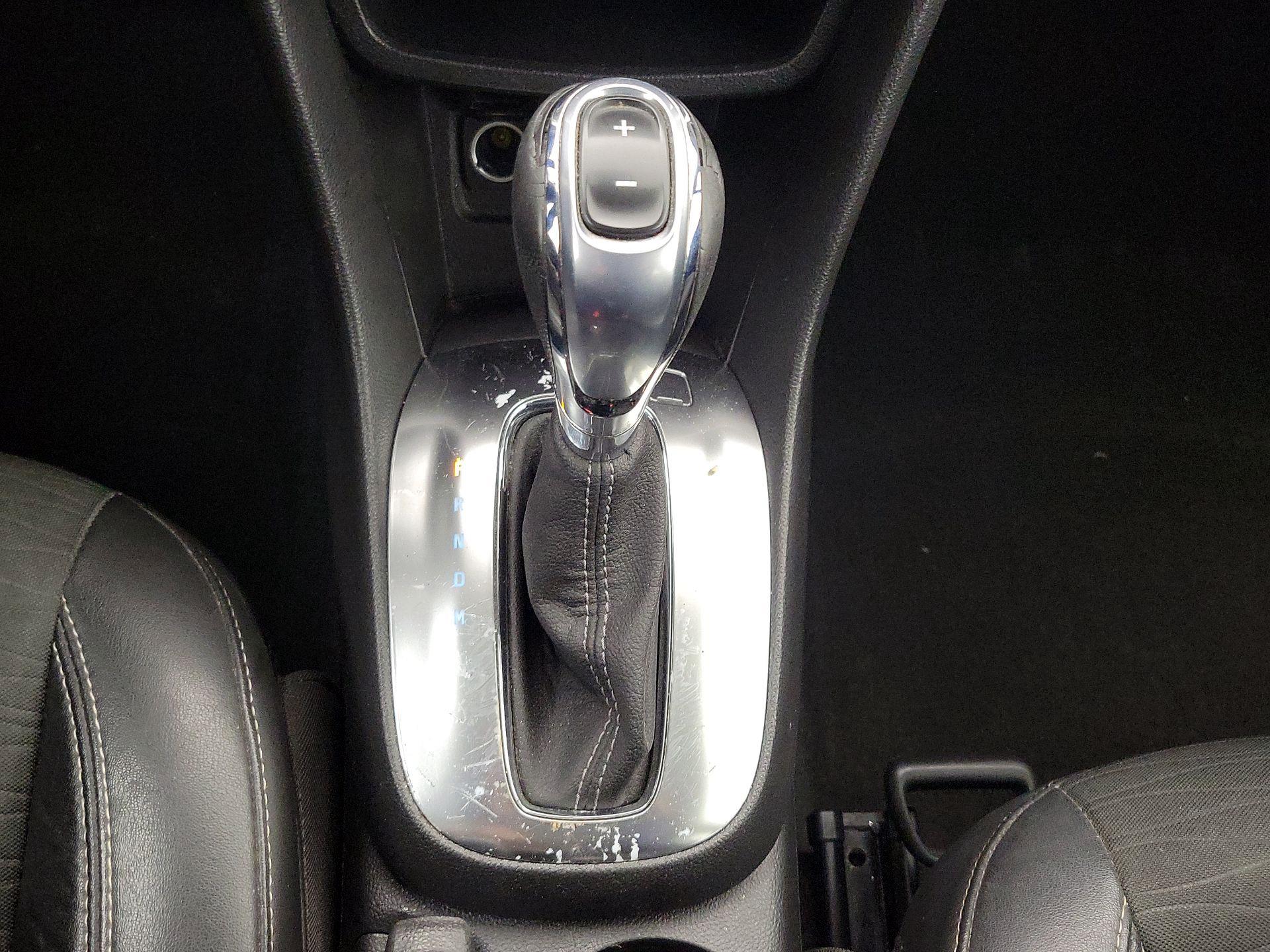 Thumbnail: 2016 Buick Encore - 17