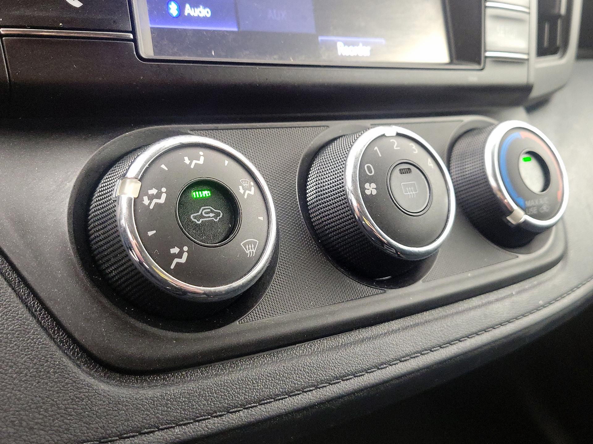 Thumbnail: 2018 Toyota RAV4 - 16