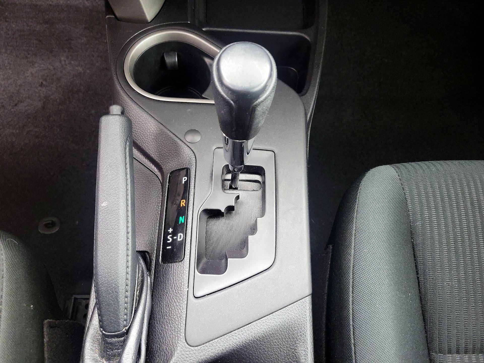 Thumbnail: 2018 Toyota RAV4 - 17