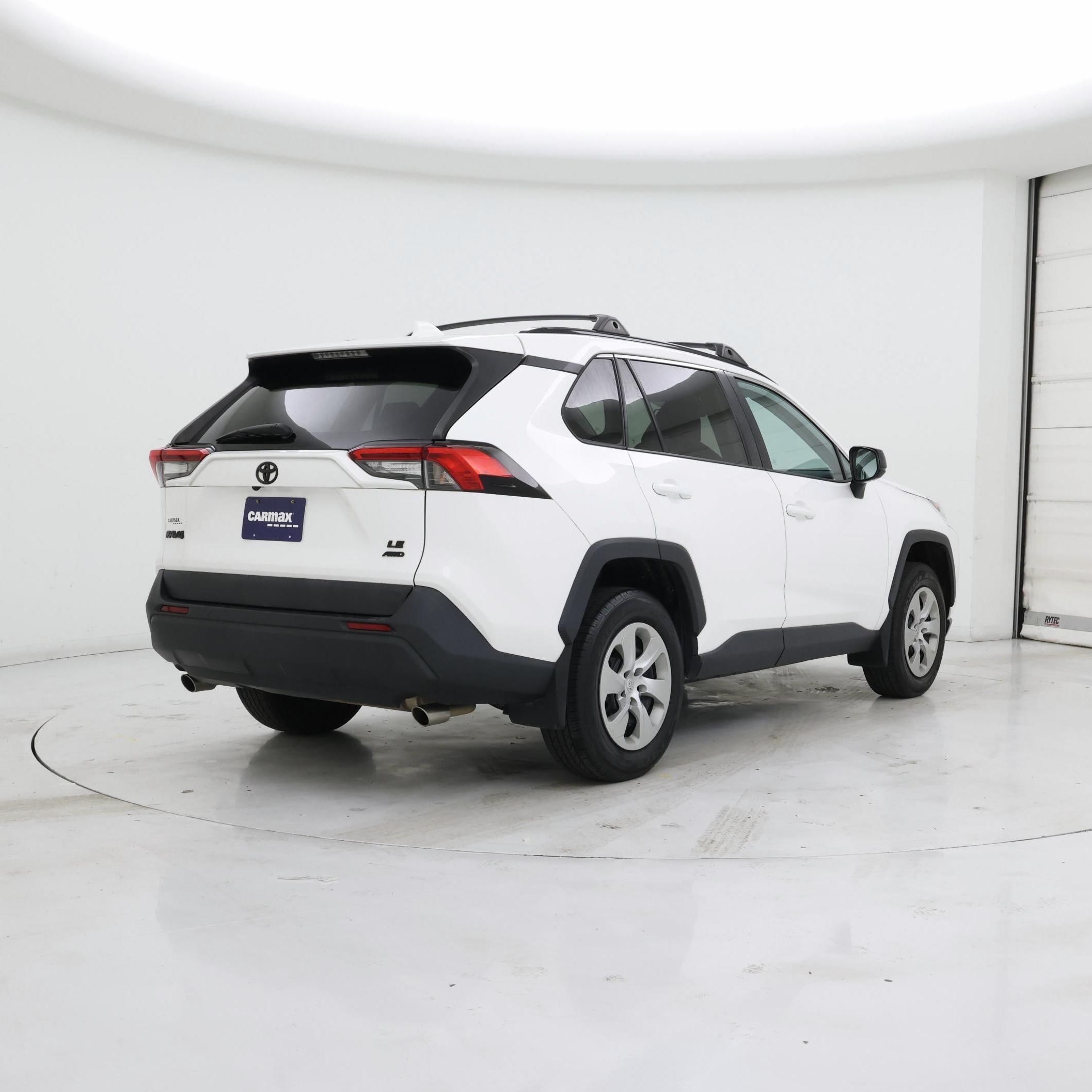 Thumbnail: 2021 Toyota RAV4 - 8