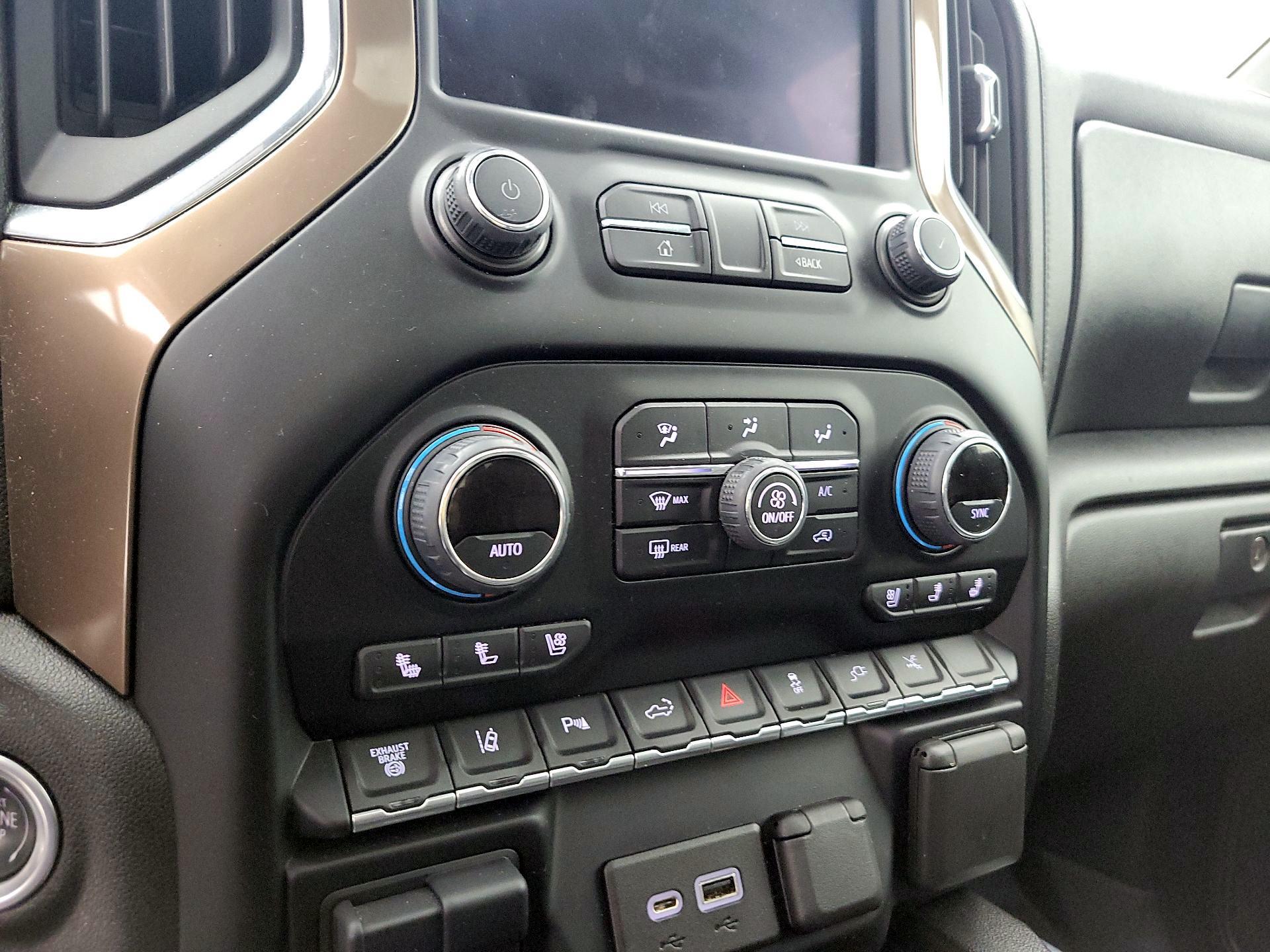 Thumbnail: 2022 Chevrolet Silverado 2500 - 16