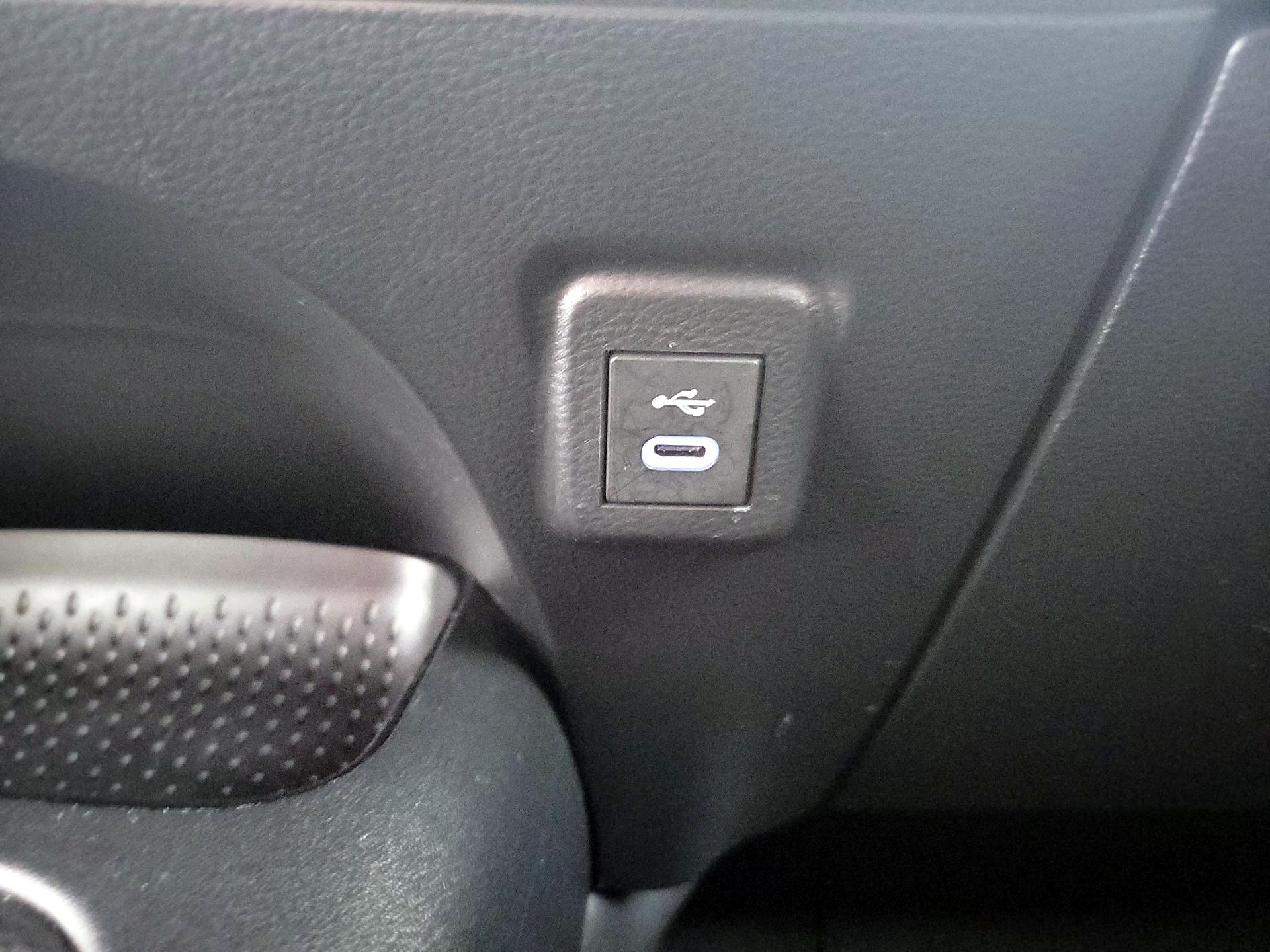 Thumbnail: 2023 Toyota Corolla - 18