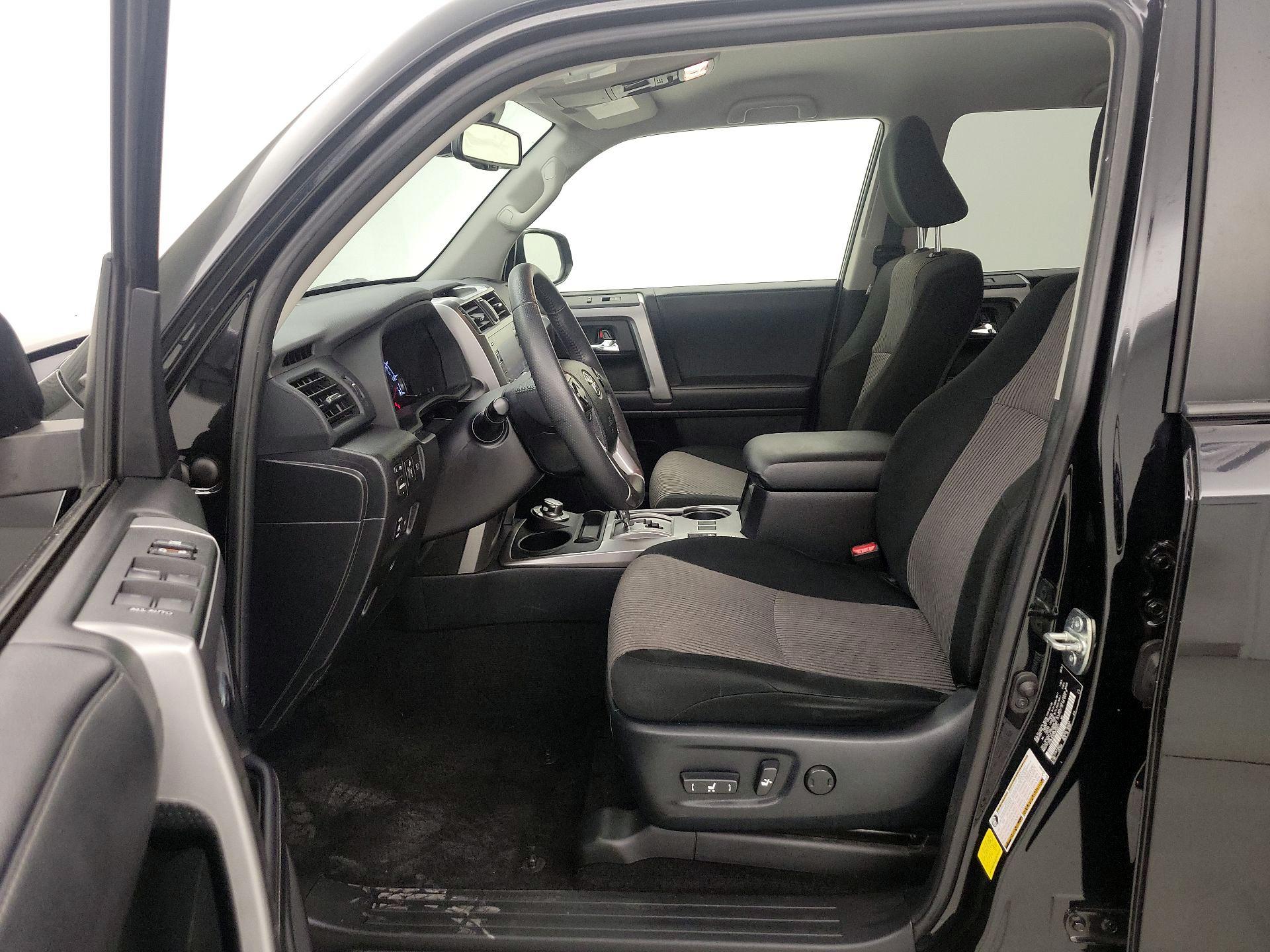 Thumbnail: 2022 Toyota 4Runner - 11