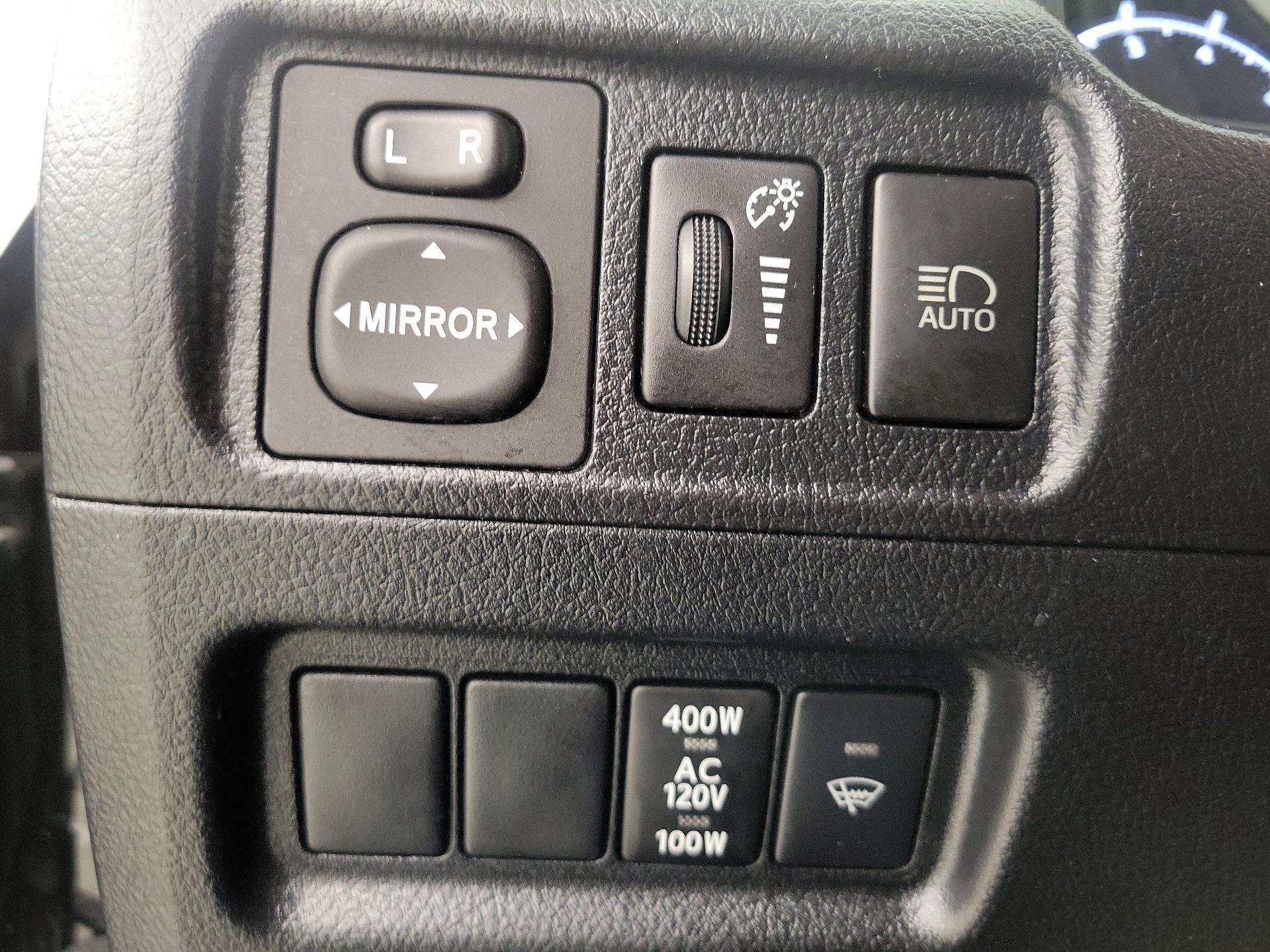 Thumbnail: 2022 Toyota 4Runner - 13