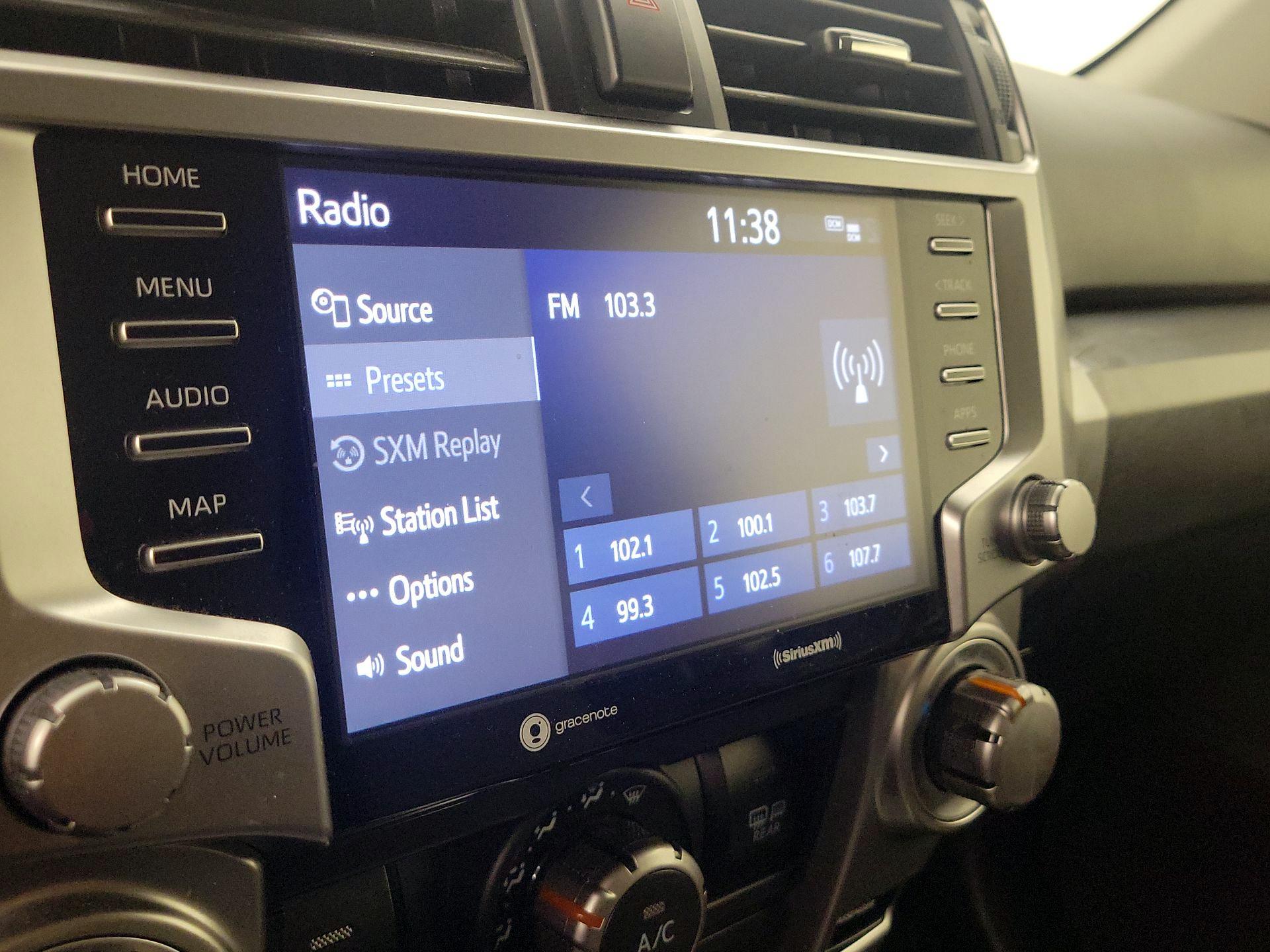 Thumbnail: 2022 Toyota 4Runner - 15