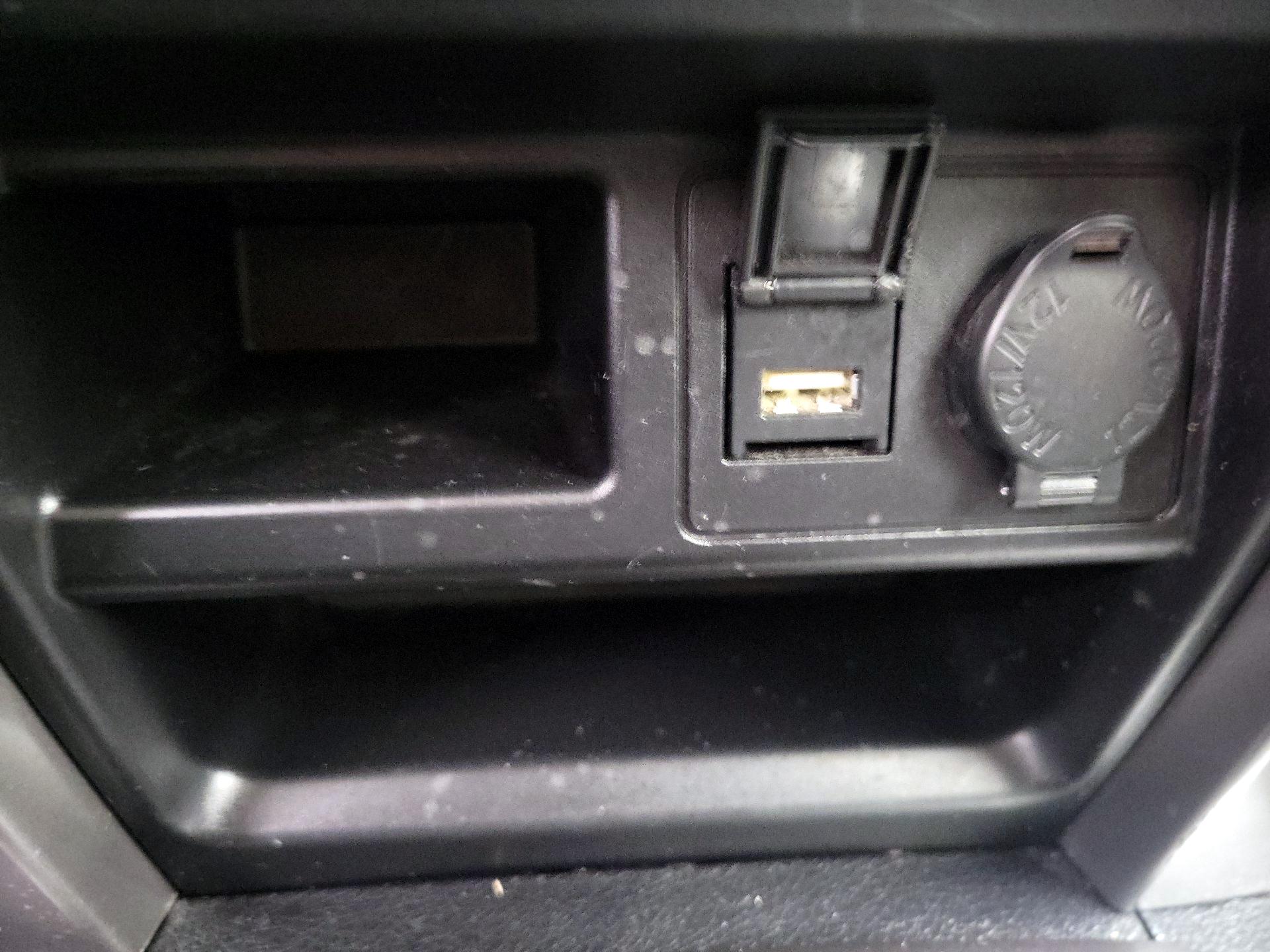 Thumbnail: 2022 Toyota 4Runner - 18