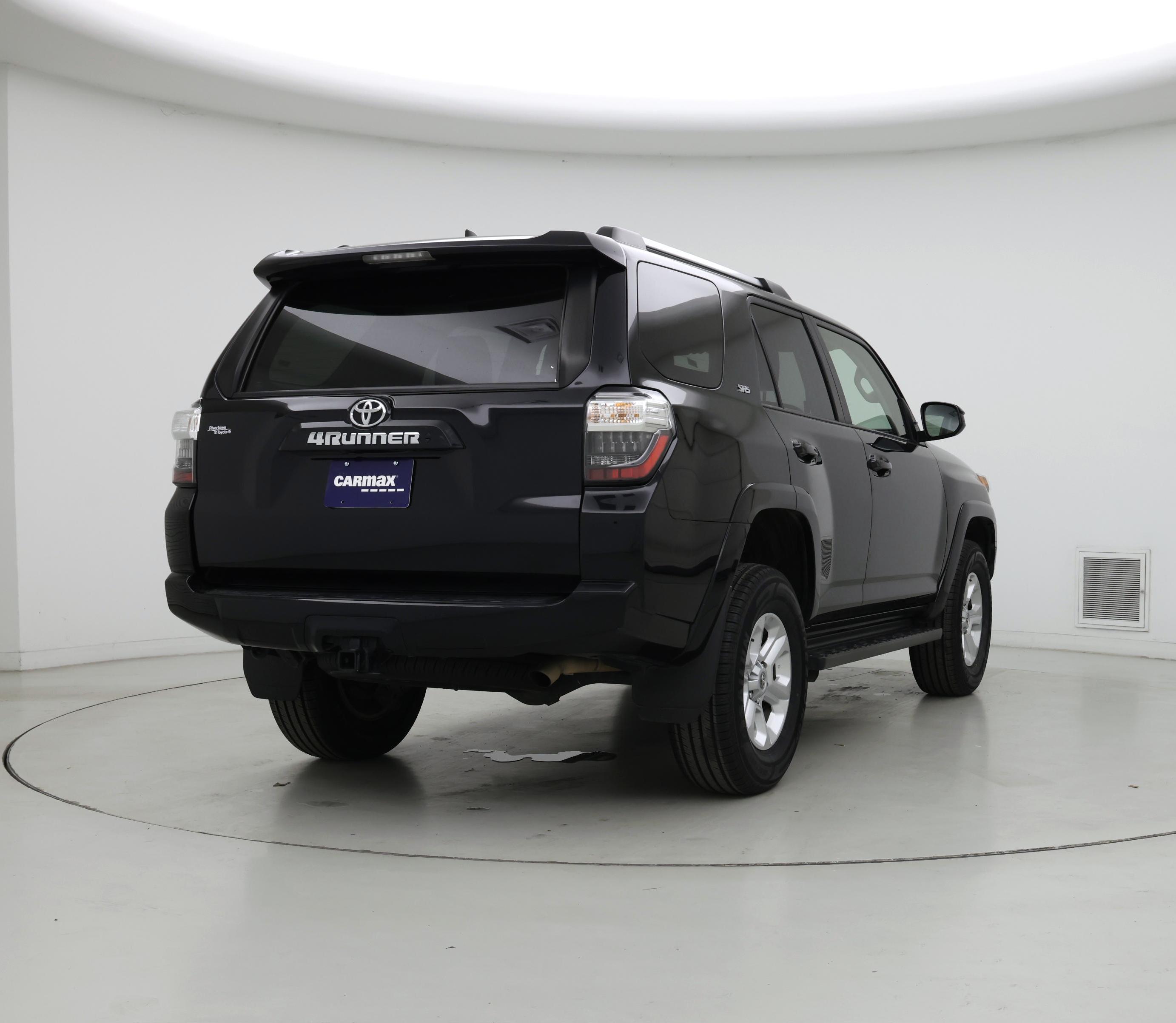 Thumbnail: 2022 Toyota 4Runner - 8