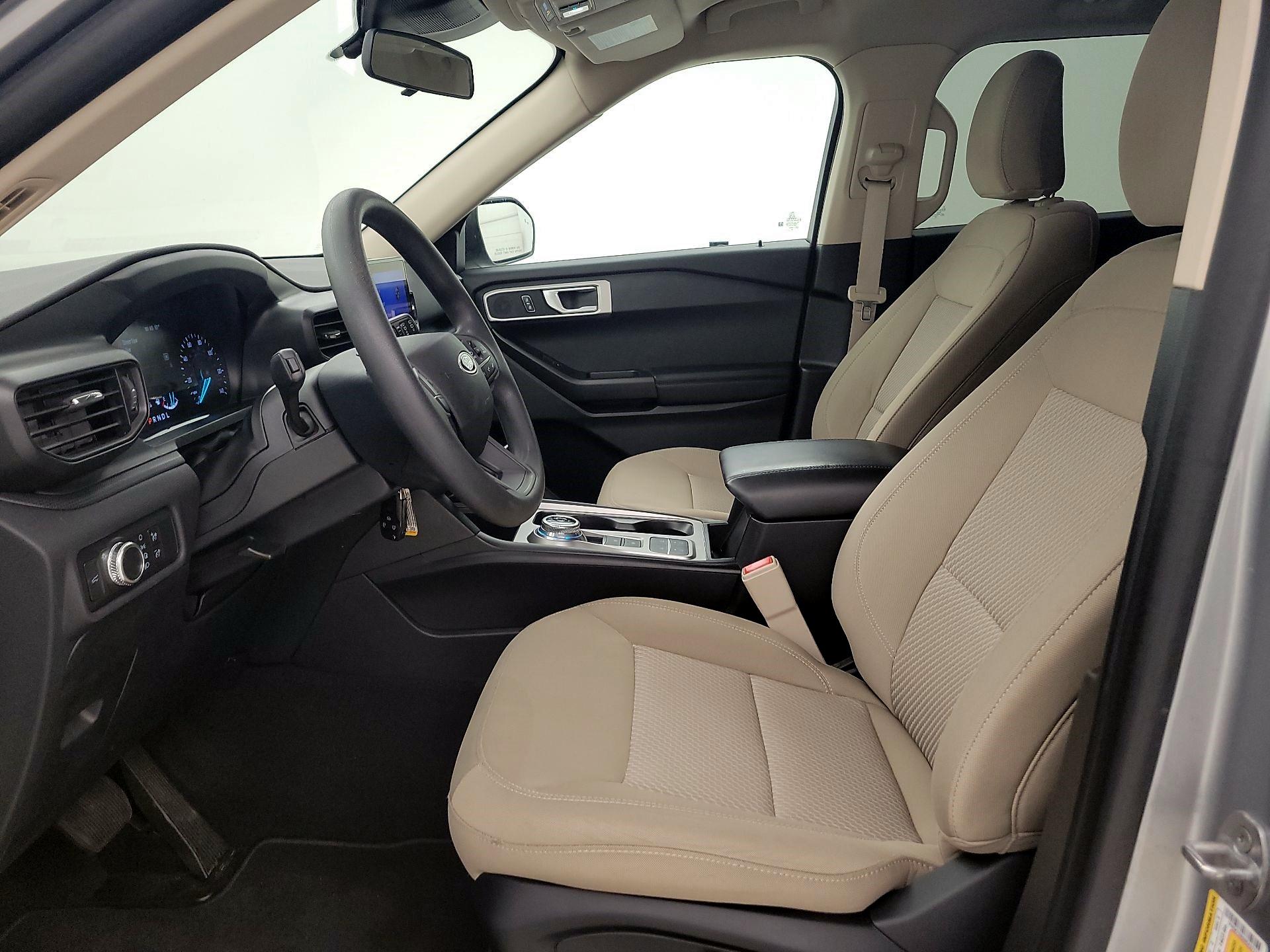 Thumbnail: 2021 Ford Explorer - 9