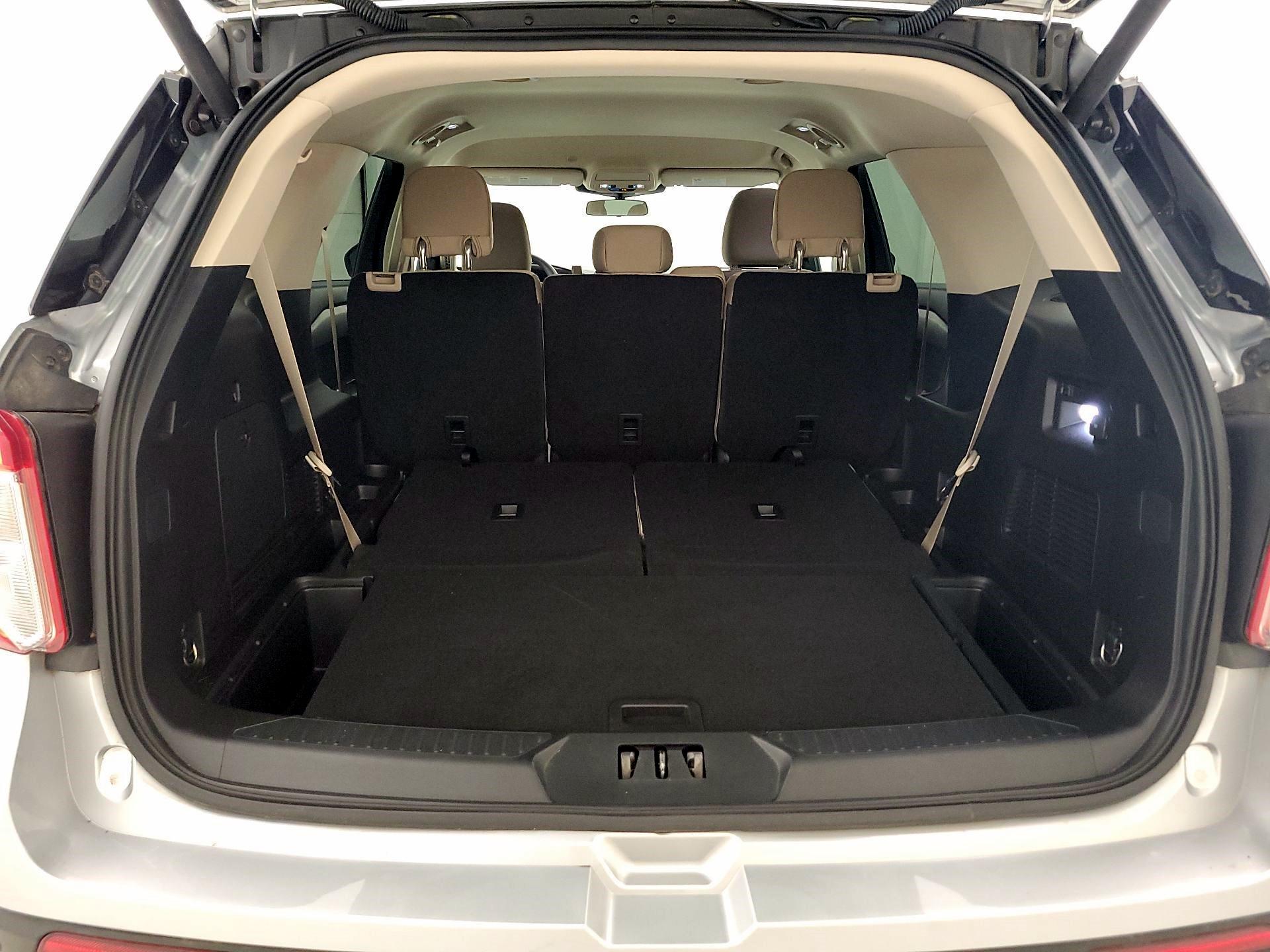 Thumbnail: 2021 Ford Explorer - 20