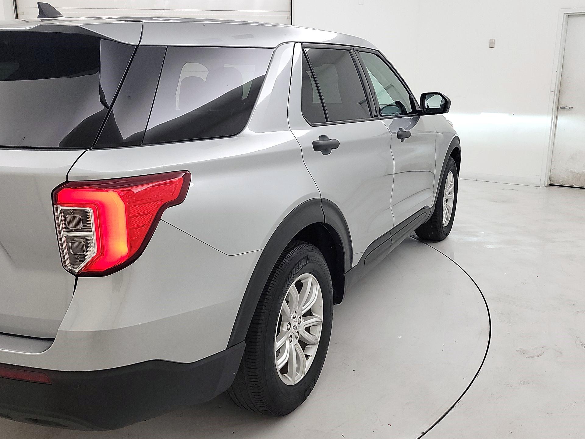 Thumbnail: 2021 Ford Explorer - 5