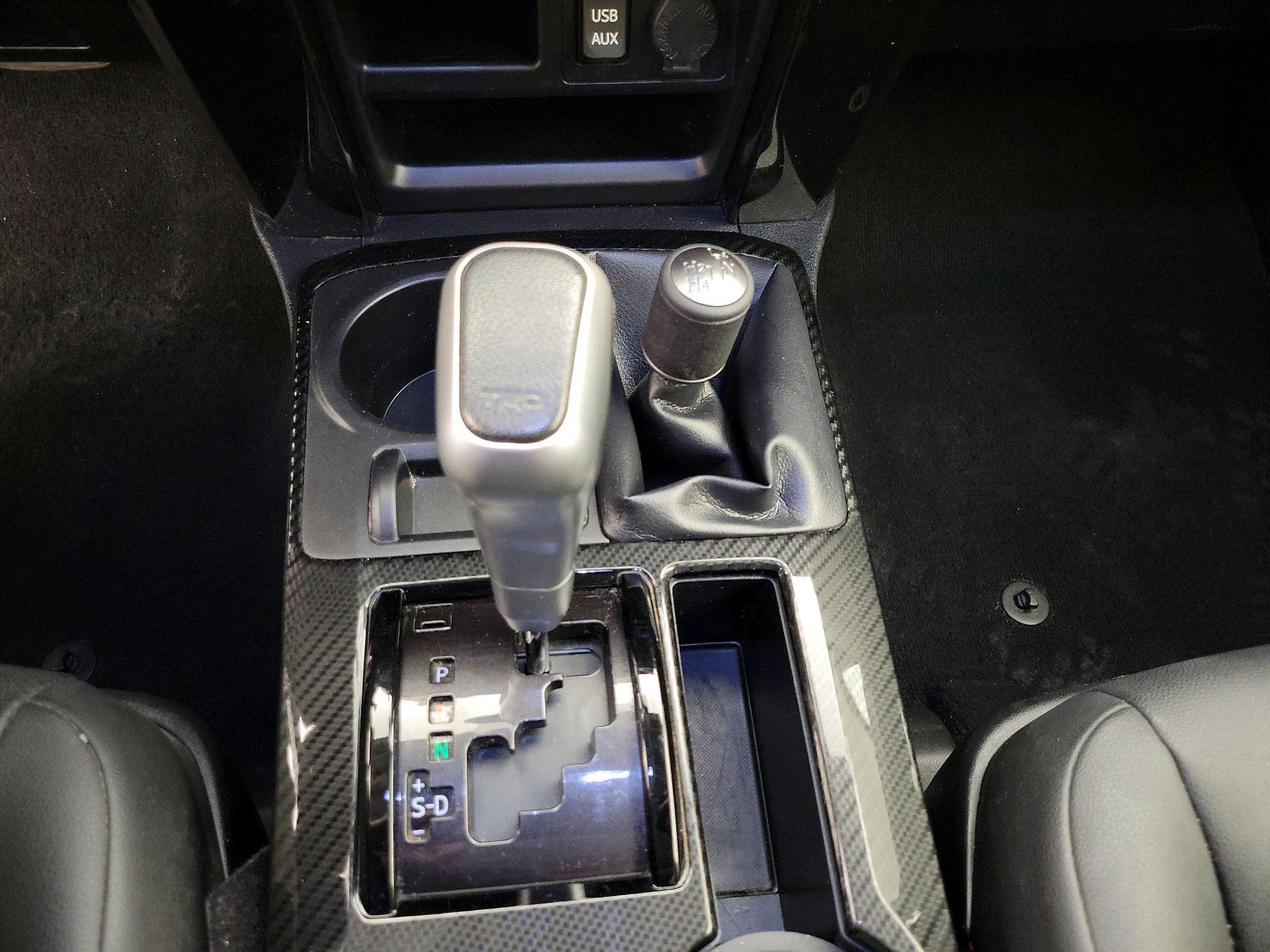 Thumbnail: 2019 Toyota 4Runner - 18