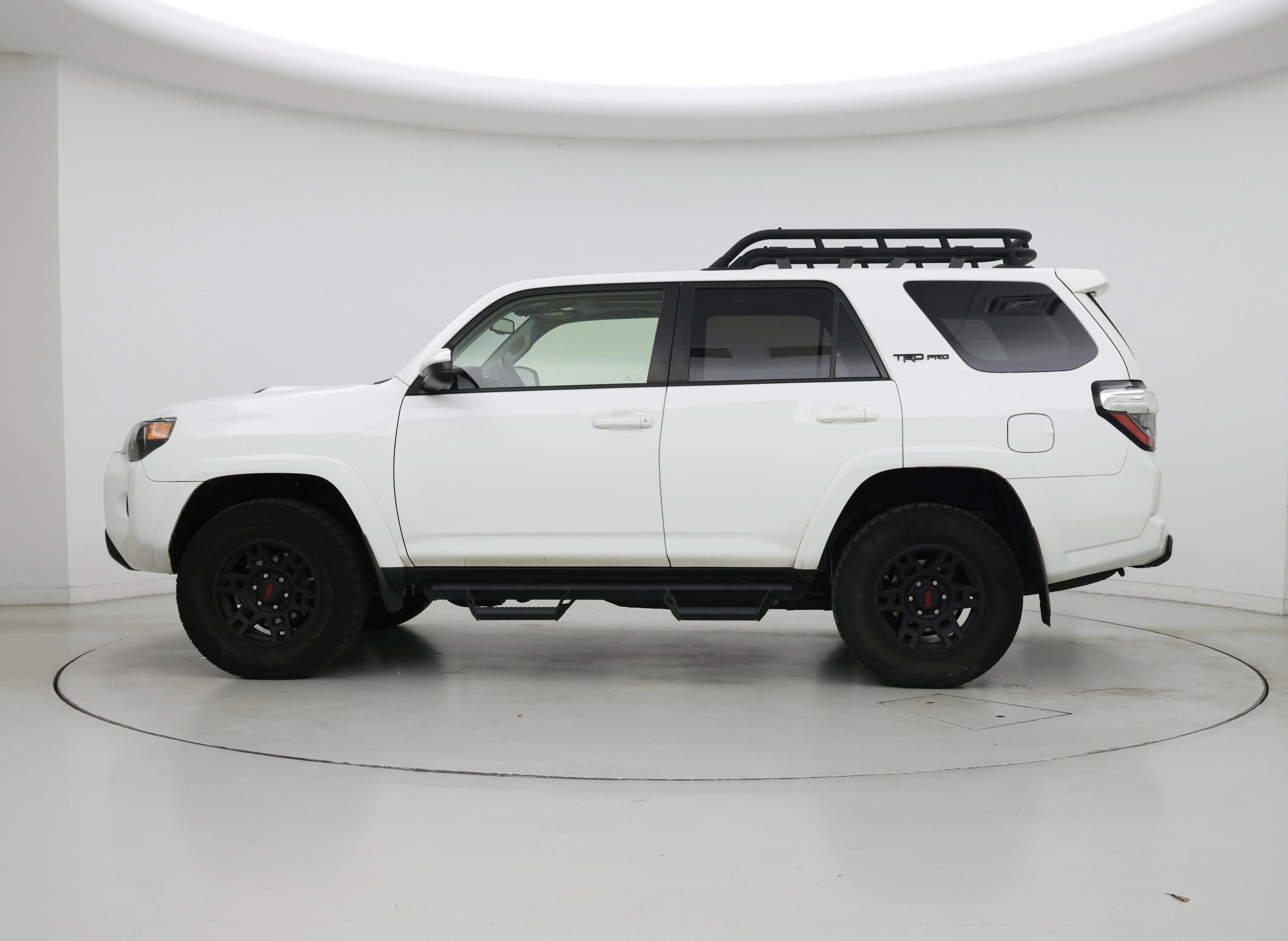 Thumbnail: 2019 Toyota 4Runner - 3