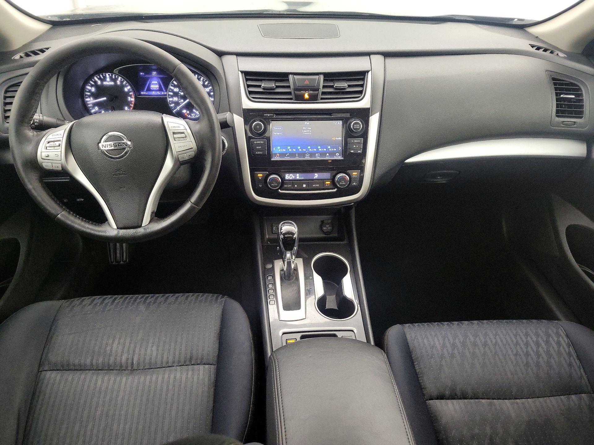 Thumbnail: 2018 Nissan Altima - 9