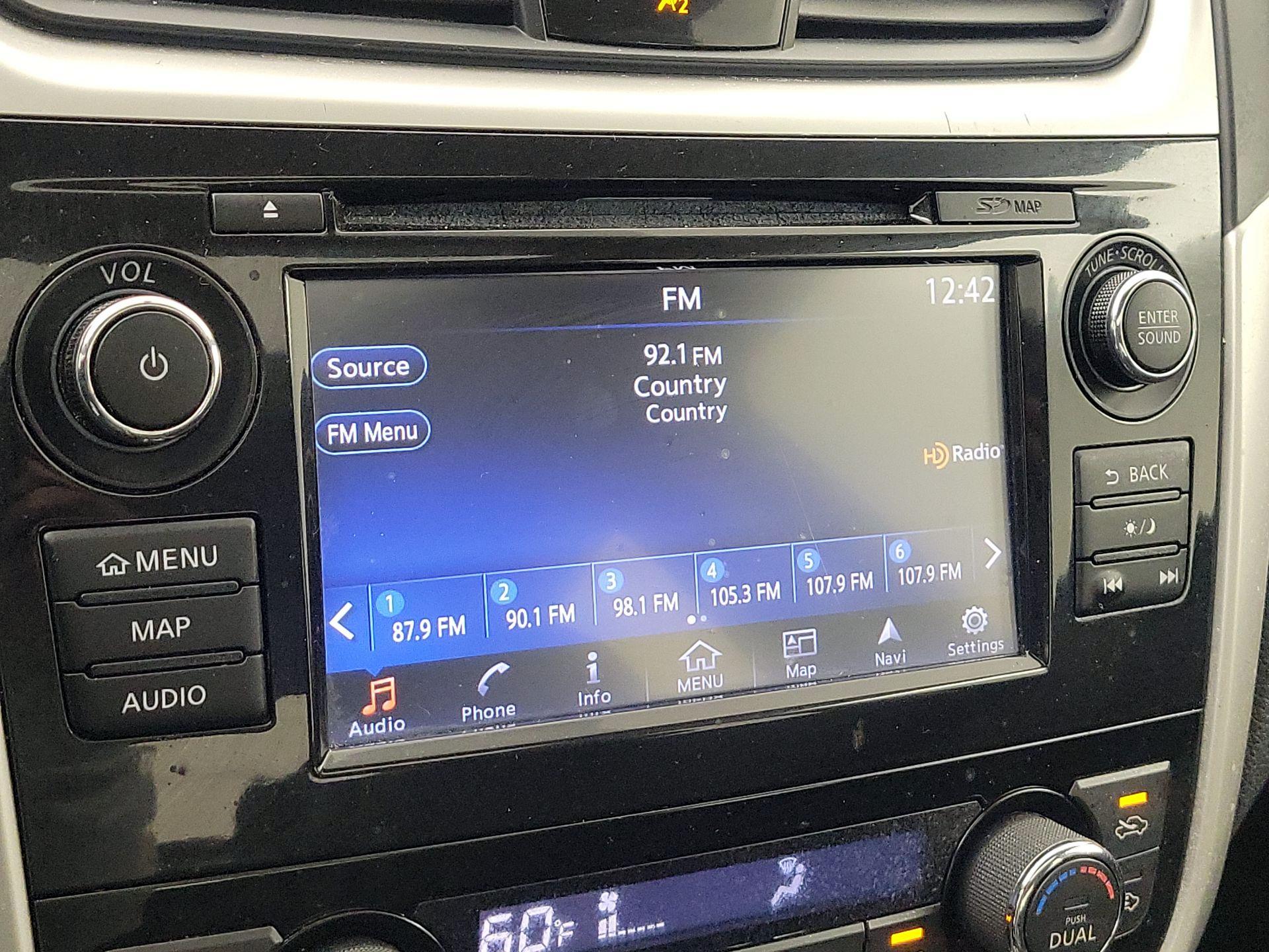 Thumbnail: 2018 Nissan Altima - 15