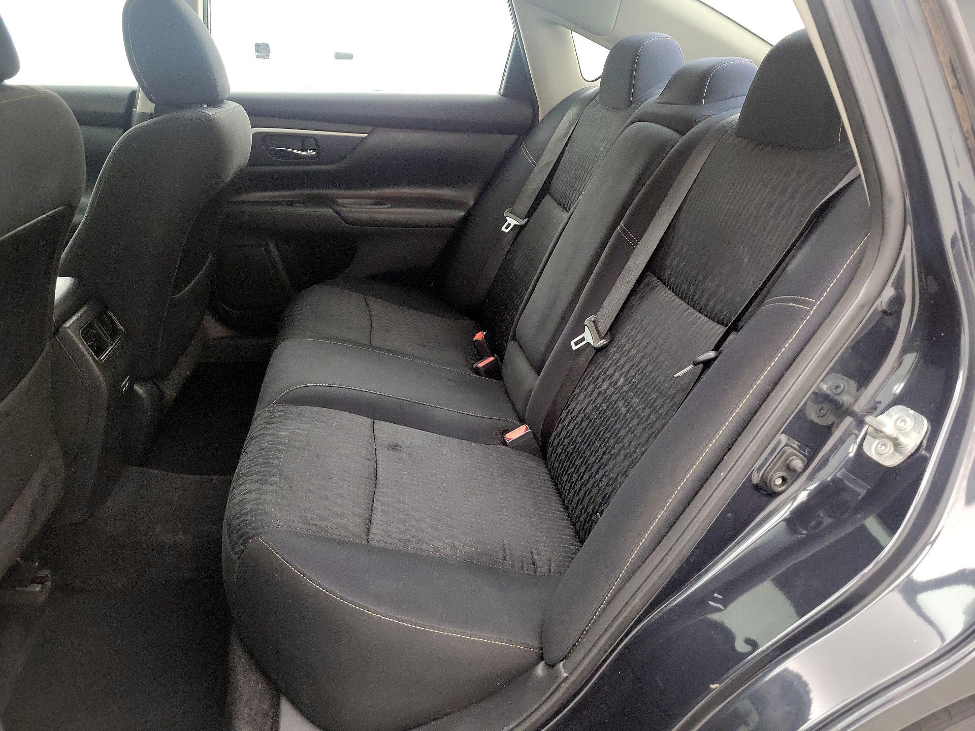 Thumbnail: 2018 Nissan Altima - 20