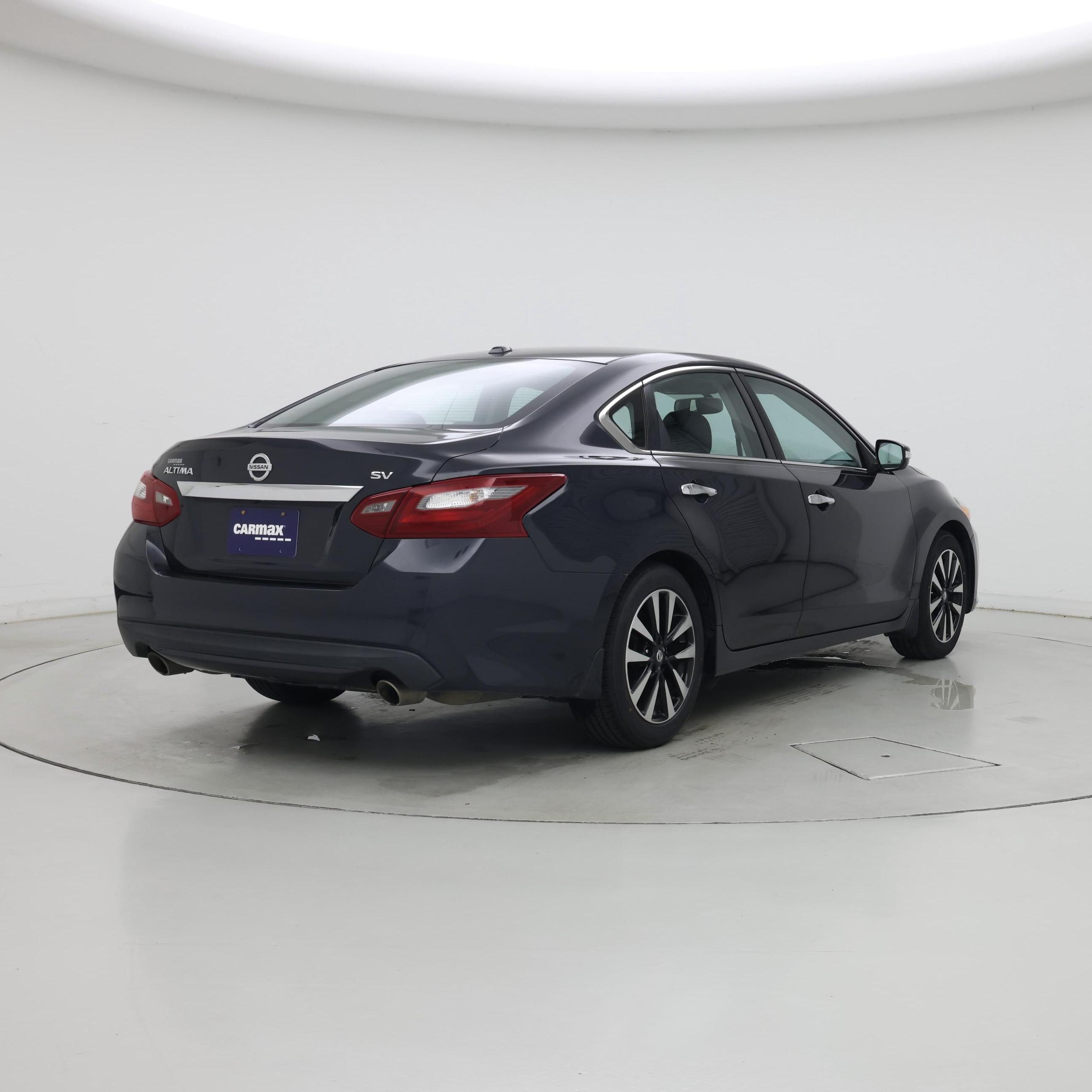 Thumbnail: 2018 Nissan Altima - 8