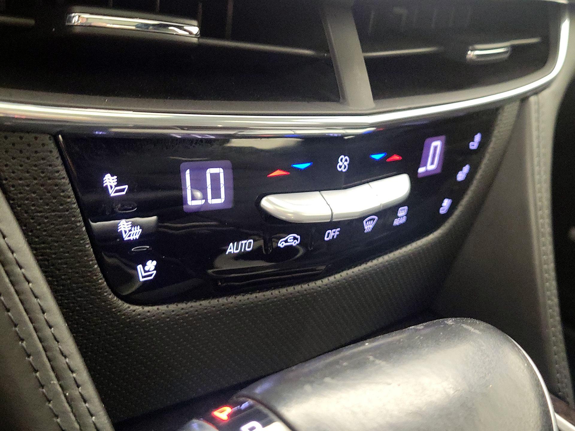 Thumbnail: 2016 Cadillac CT6 - 16