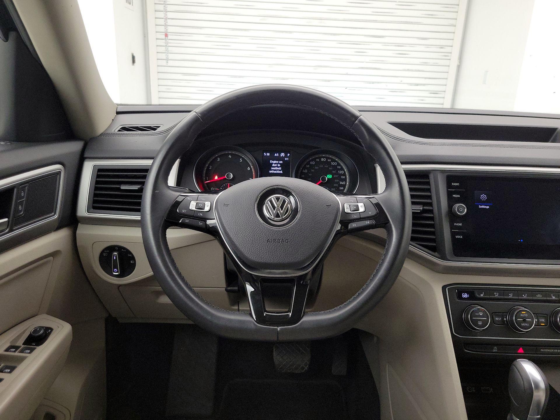 Thumbnail: 2018 Volkswagen Atlas - 10