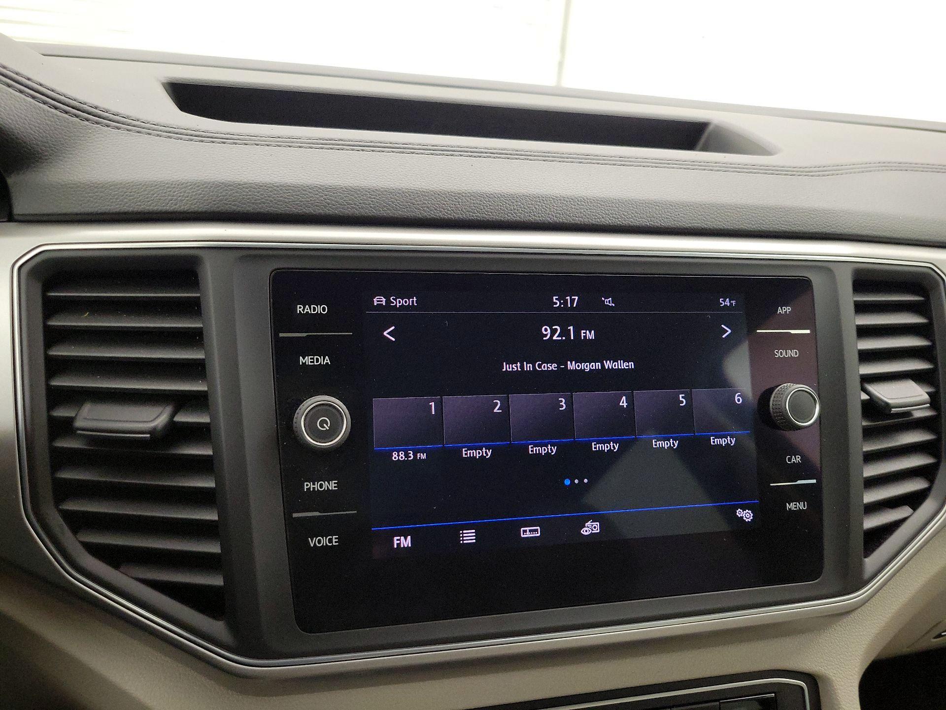 Thumbnail: 2018 Volkswagen Atlas - 15