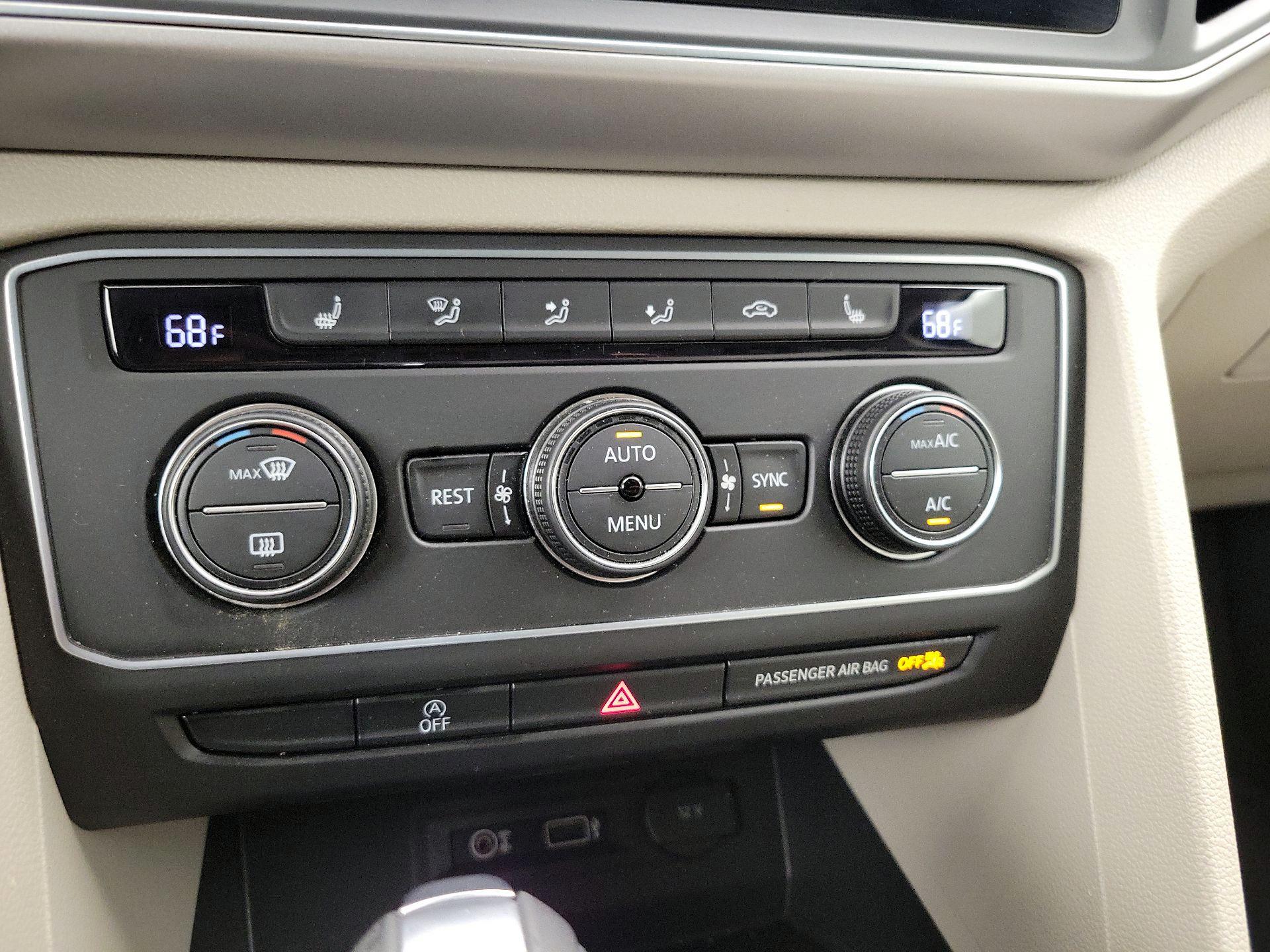 Thumbnail: 2018 Volkswagen Atlas - 16