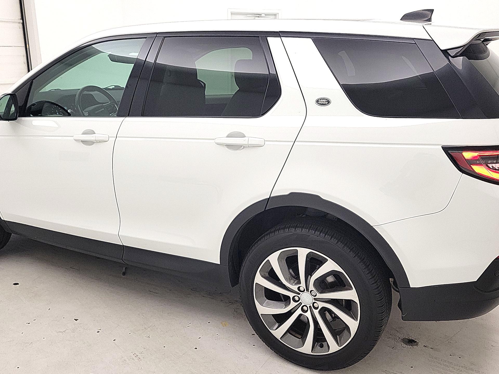 Thumbnail: 2022 Land Rover Discovery Sport - 7