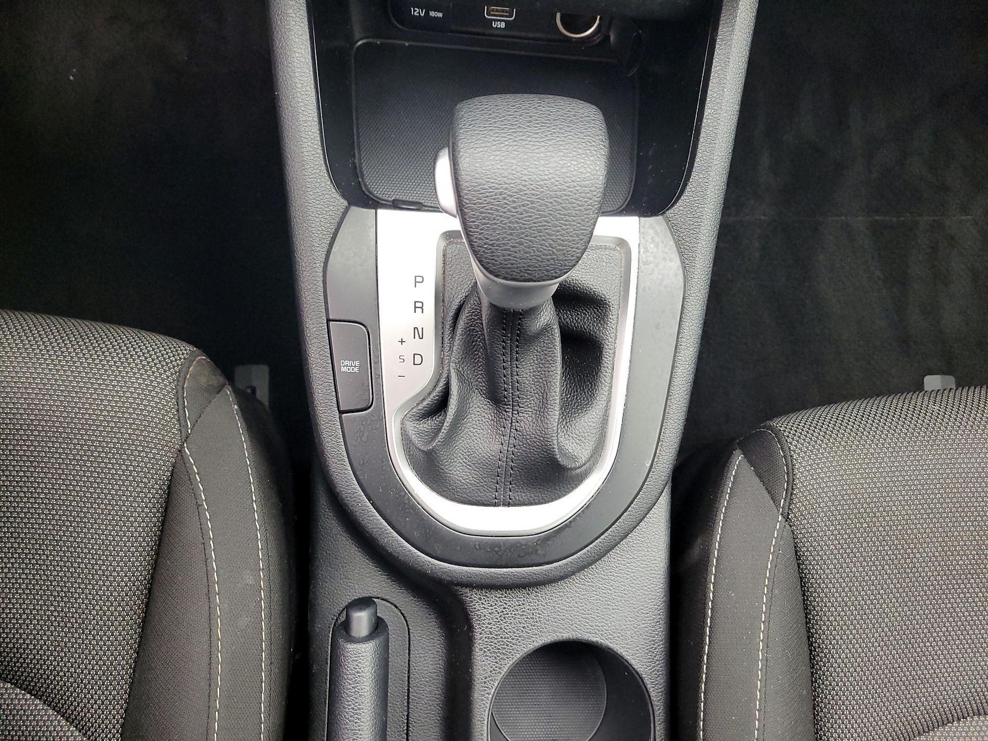 Thumbnail: 2023 Kia Forte - 17