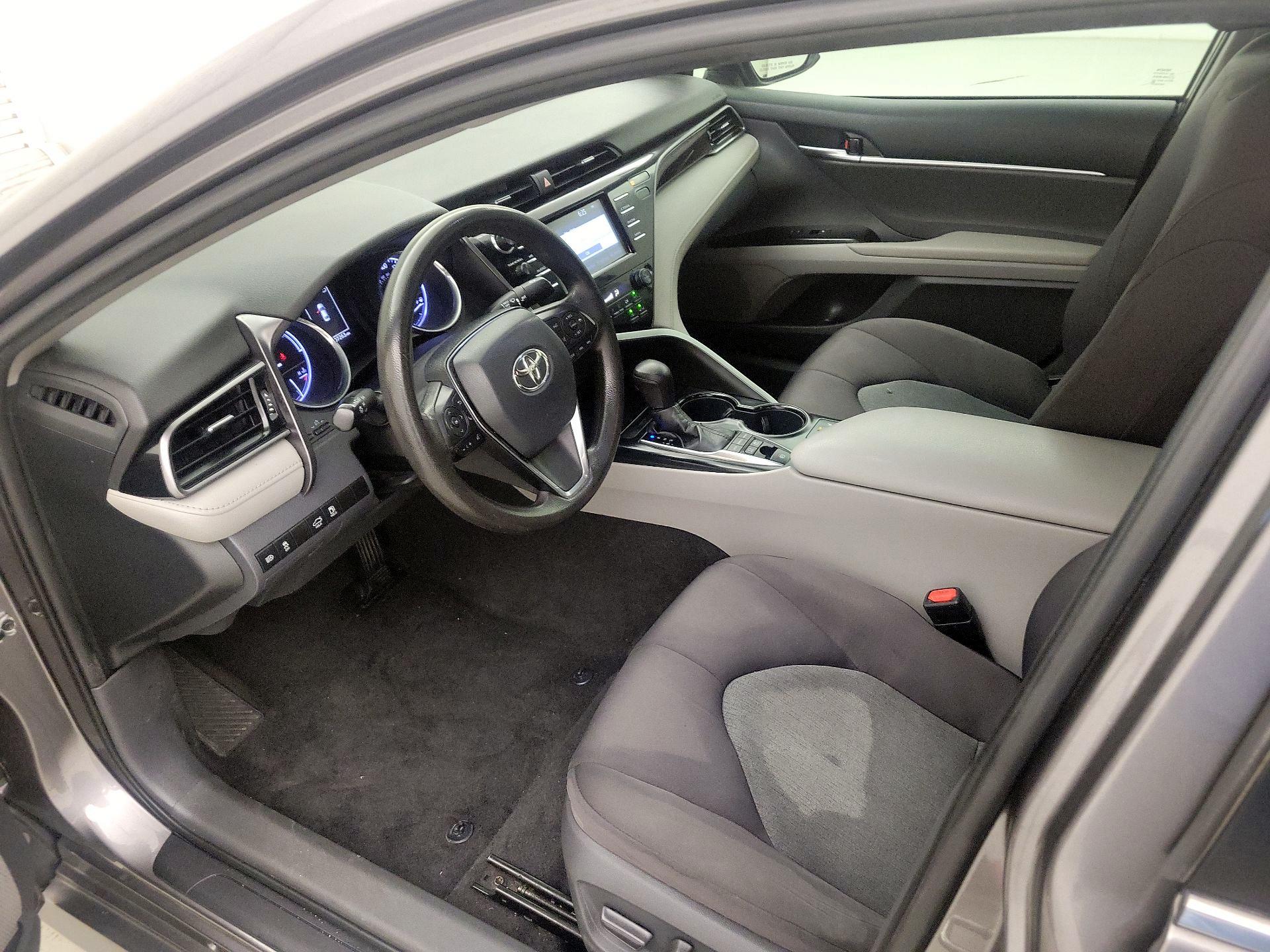 Thumbnail: 2019 Toyota Camry - 11
