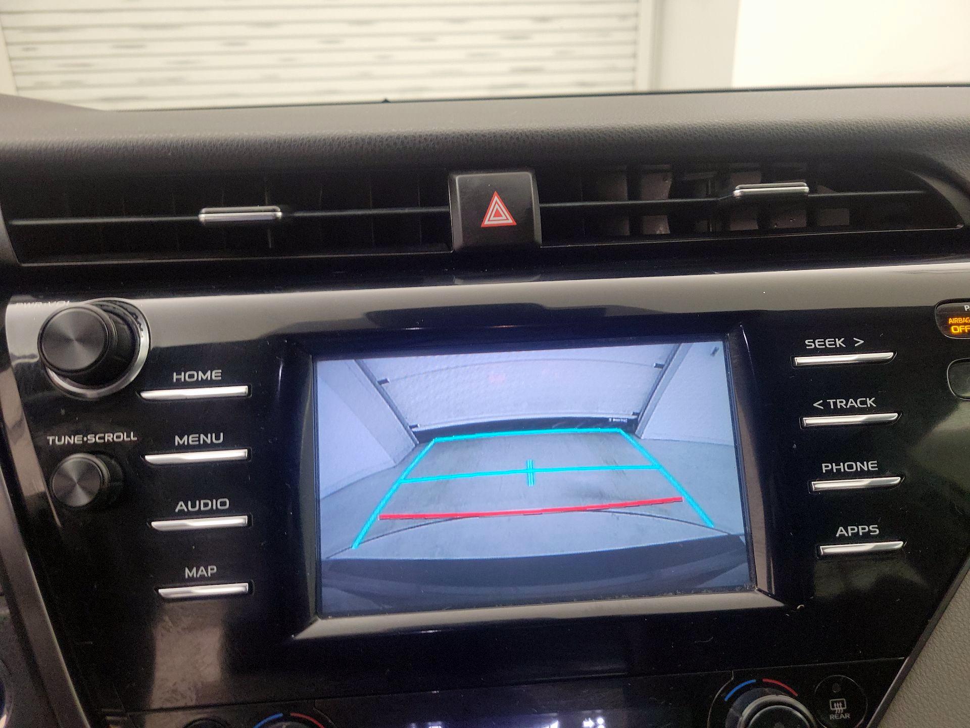 Thumbnail: 2019 Toyota Camry - 14