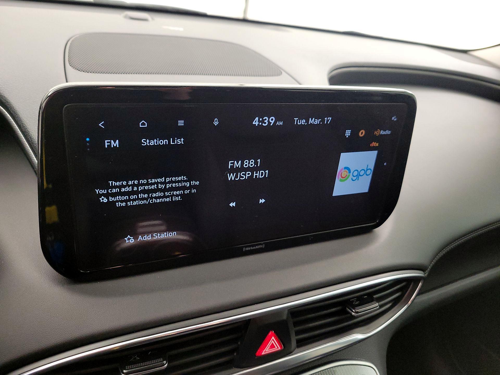 Thumbnail: 2023 Hyundai Santa Fe - 16