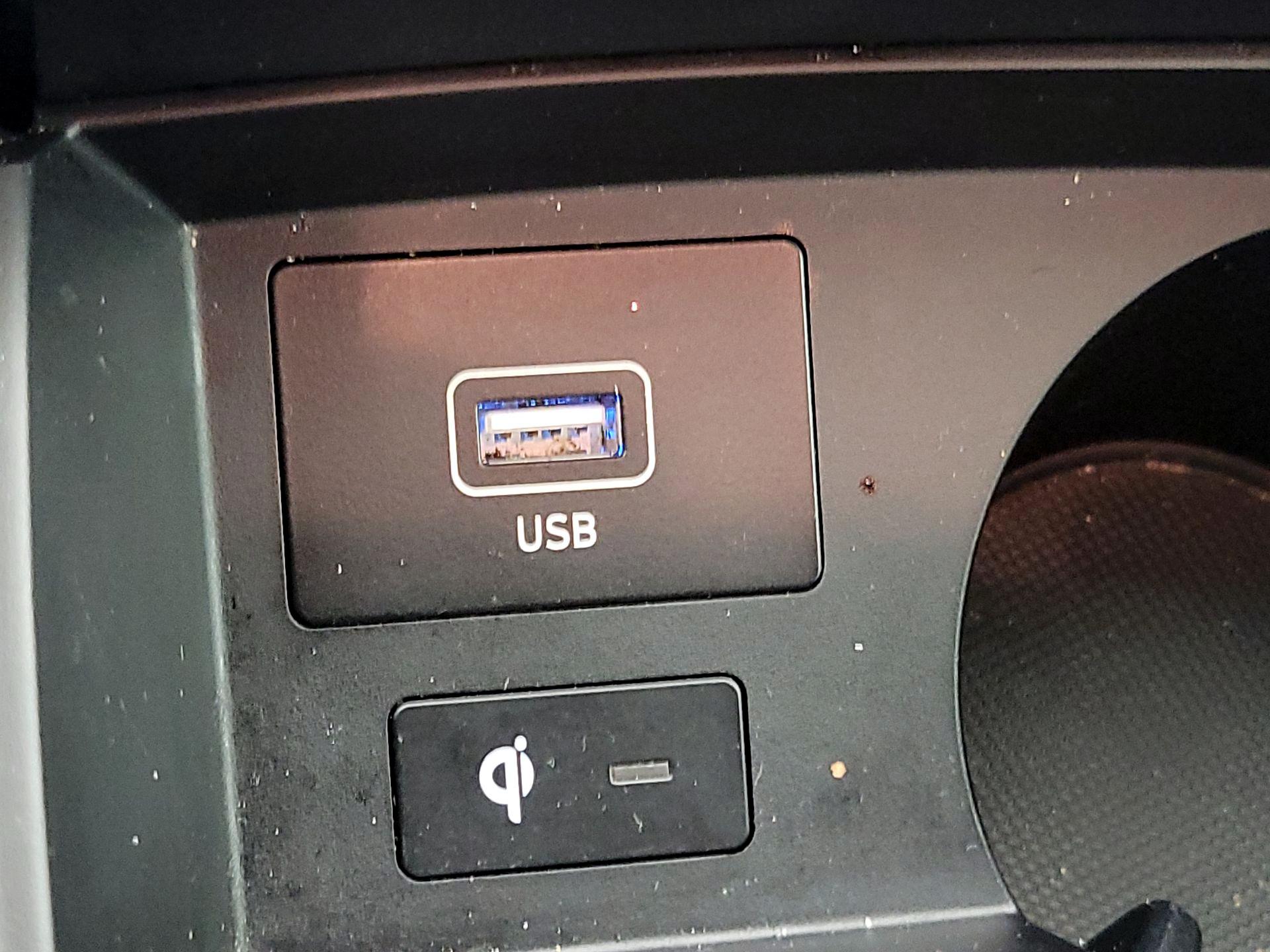 Thumbnail: 2023 Hyundai Santa Fe - 19