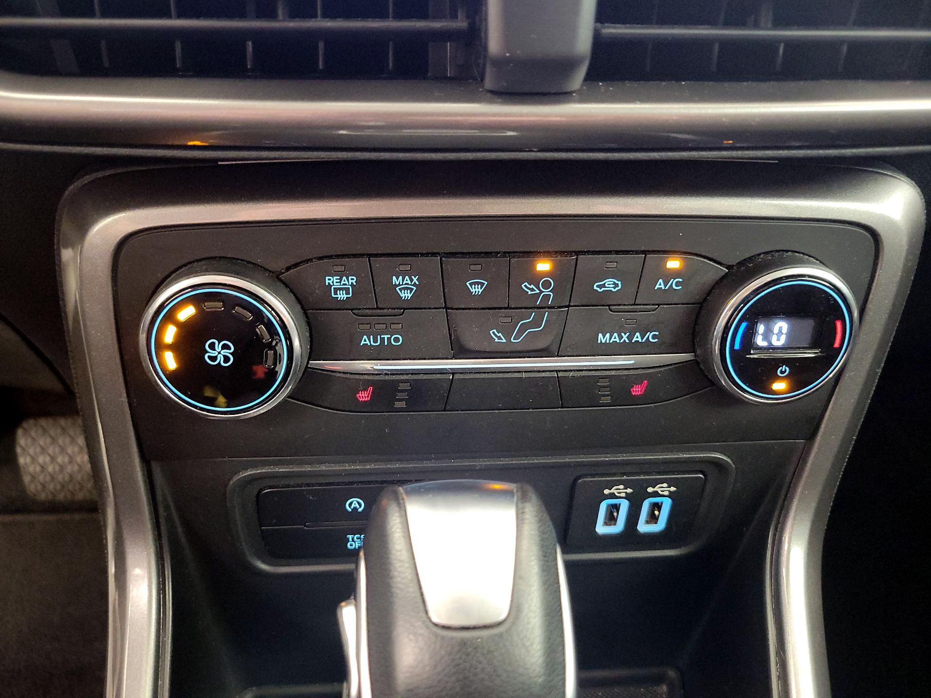 Thumbnail: 2020 Ford EcoSport - 16