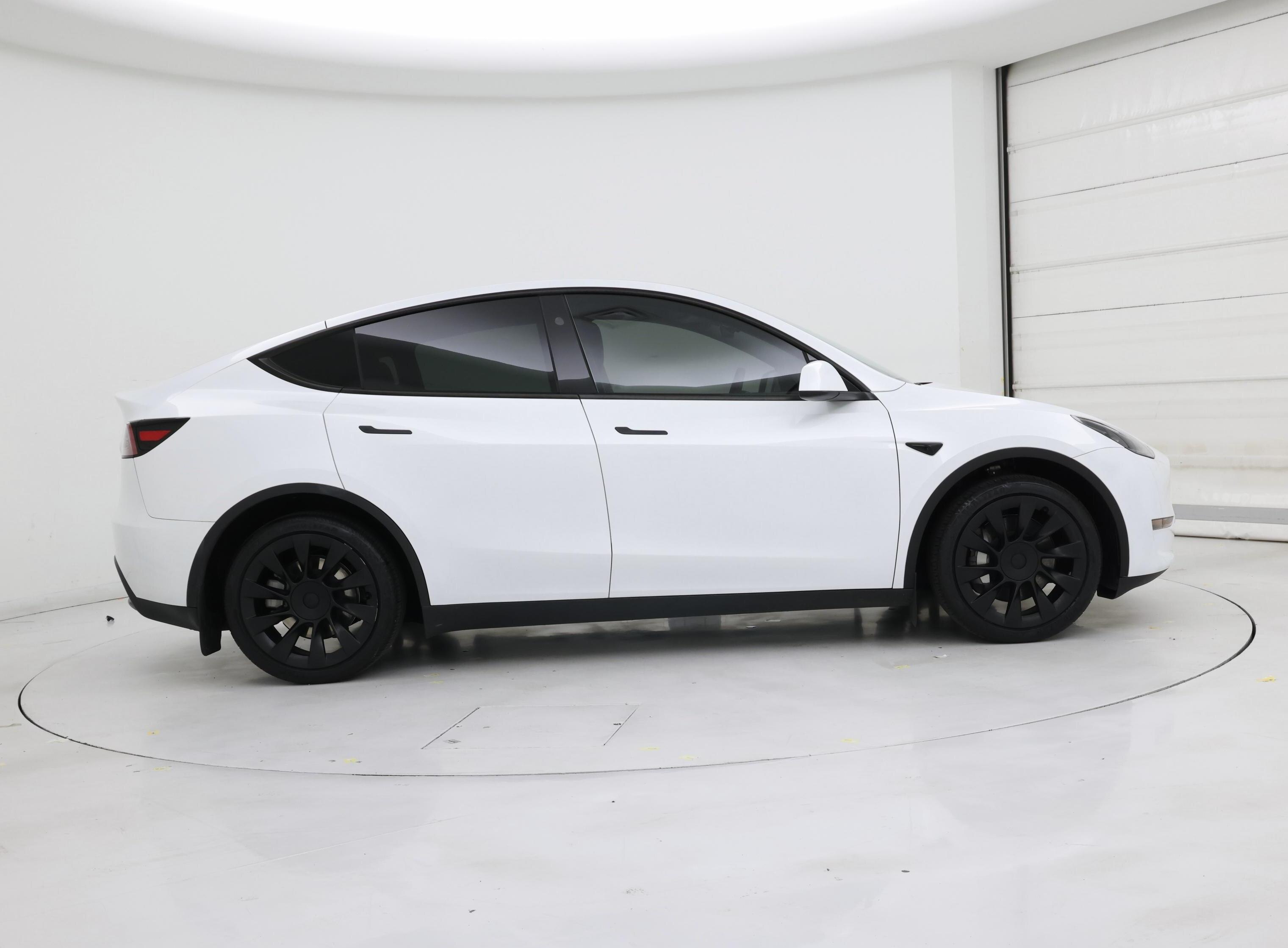 Thumbnail: 2024 Tesla Model Y - 7