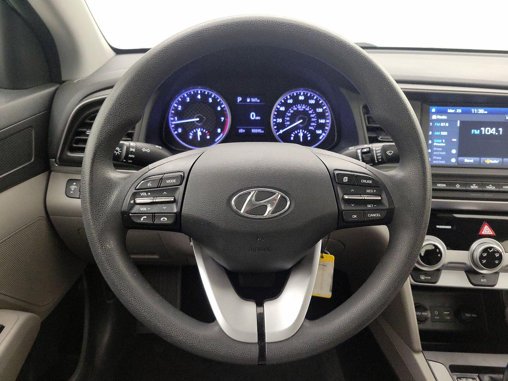 Thumbnail: 2019 Hyundai Elantra - 10