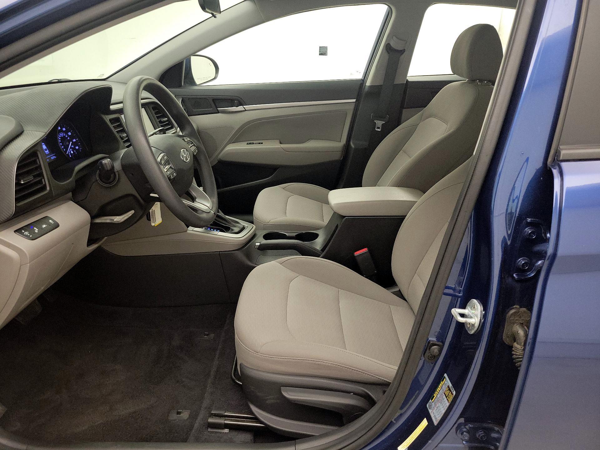 Thumbnail: 2019 Hyundai Elantra - 11