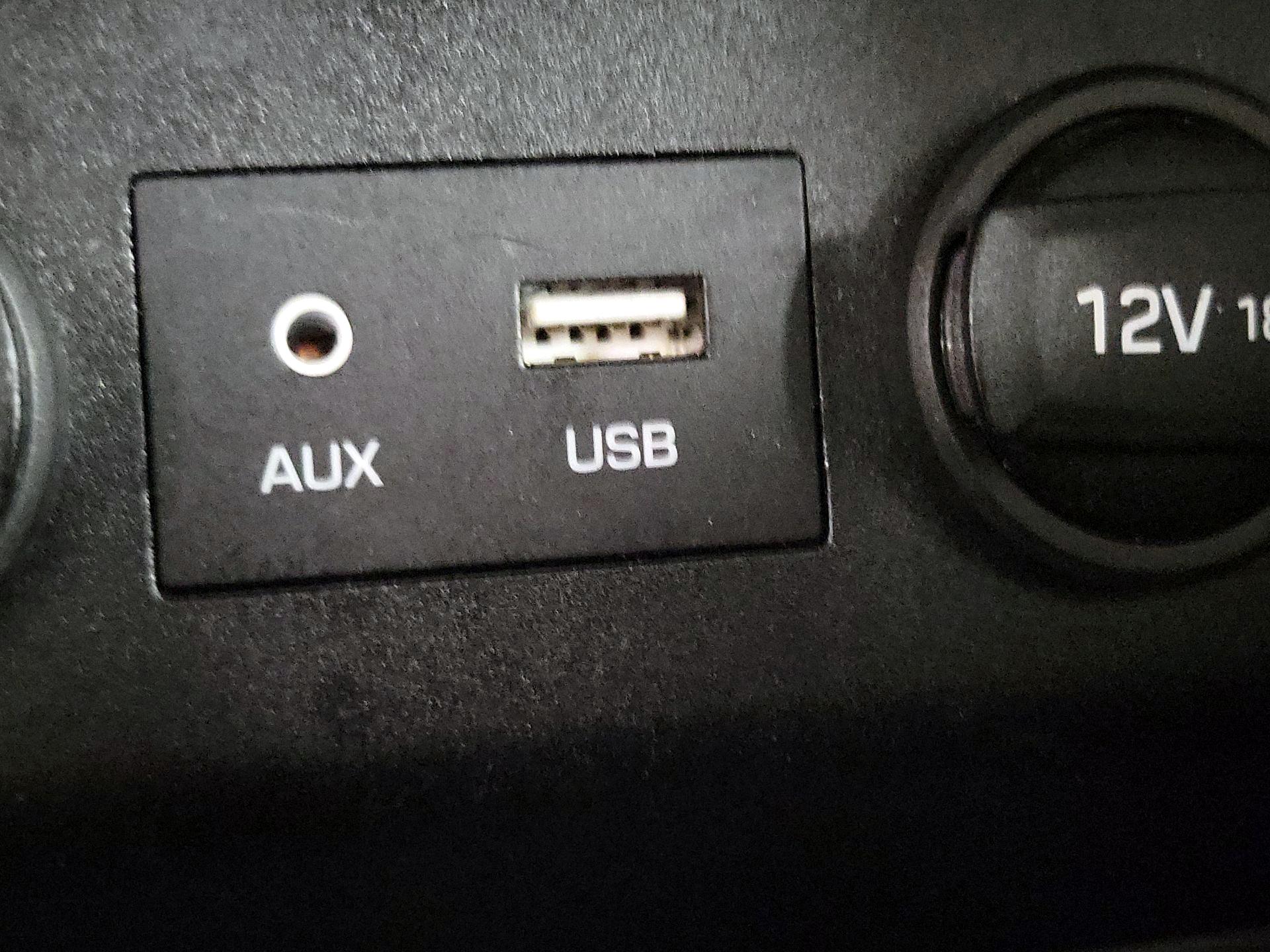 Thumbnail: 2019 Hyundai Elantra - 18