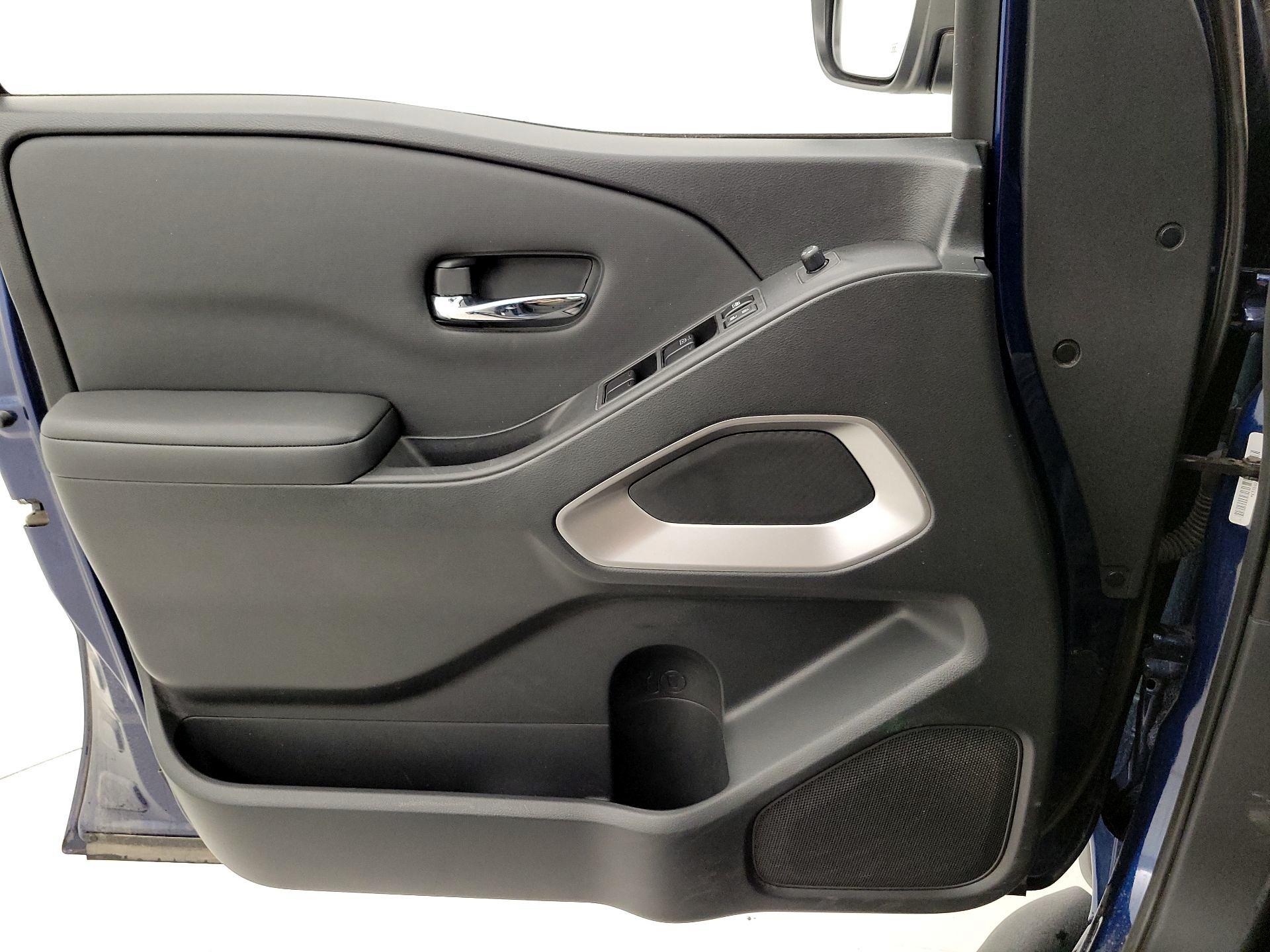 Thumbnail: 2022 Nissan Frontier - 10