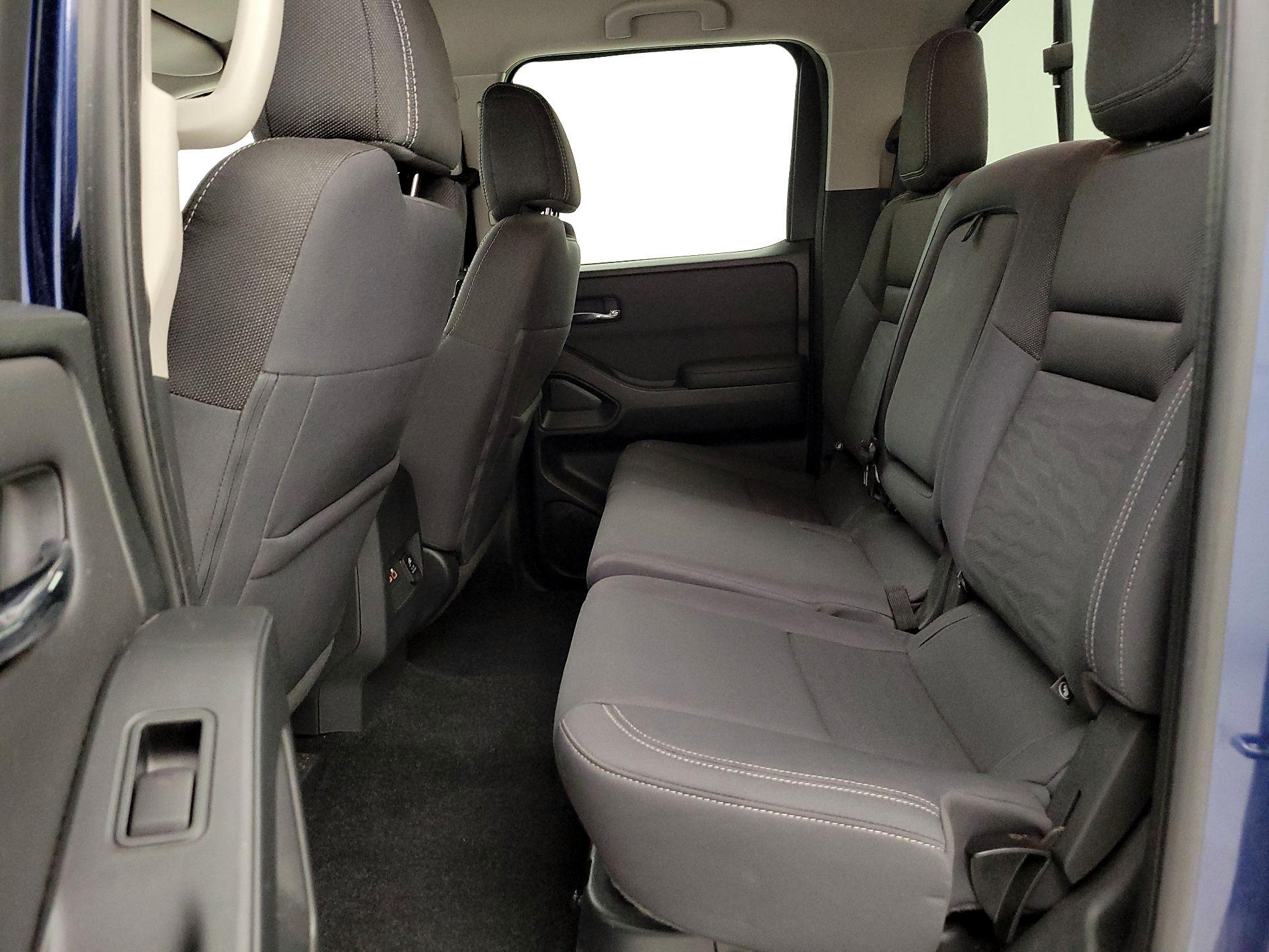 Thumbnail: 2022 Nissan Frontier - 17